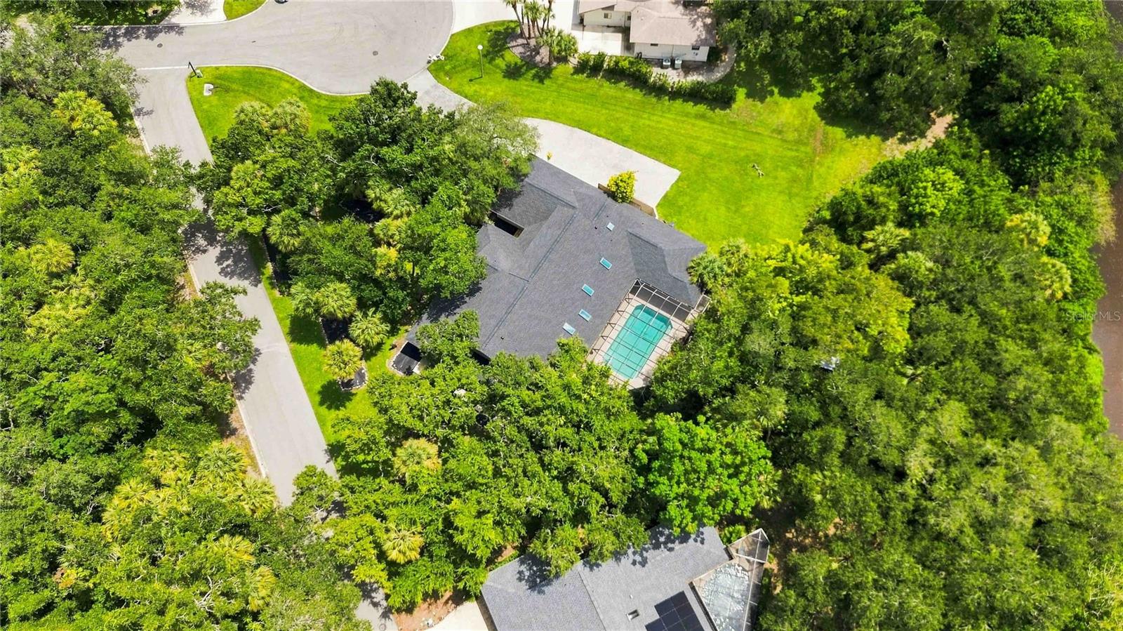 902 DRAKESWOOD CT — photo 44