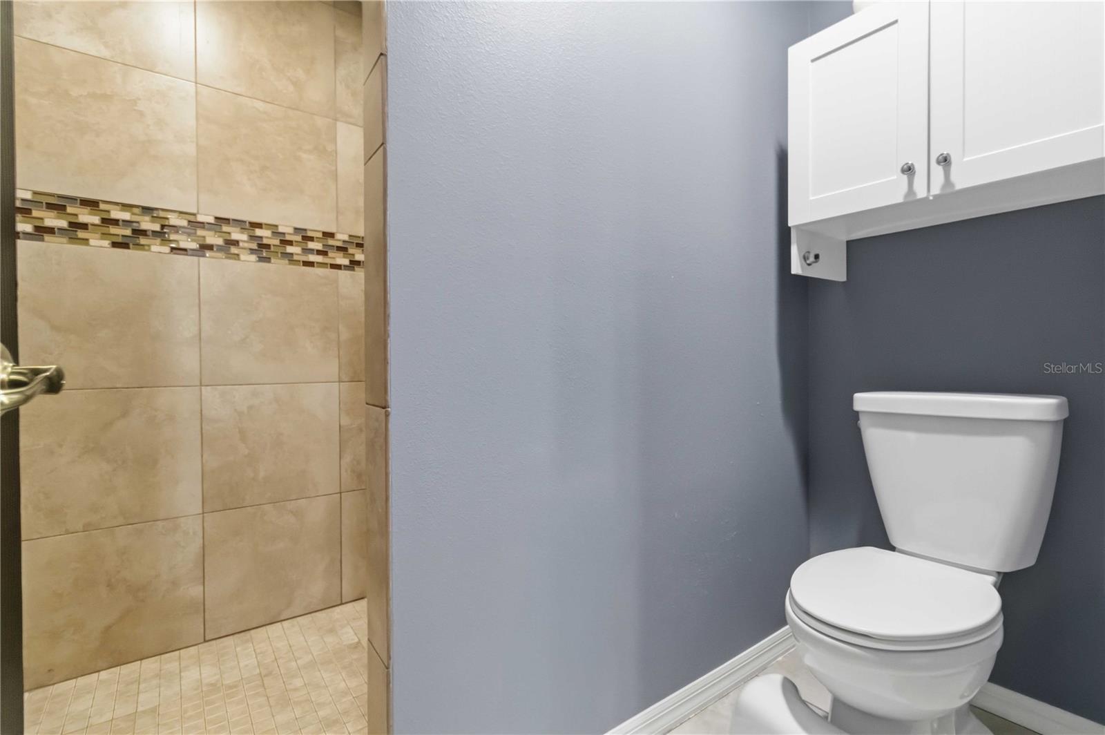 902 DRAKESWOOD CT — photo 30
