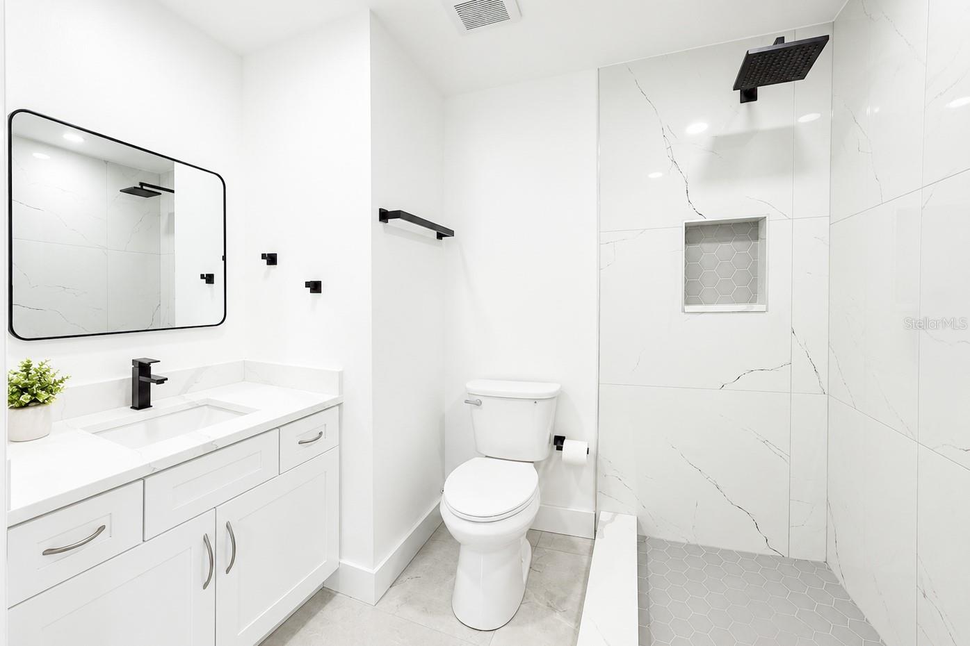 4251 WOODFIELD AVE — photo 13