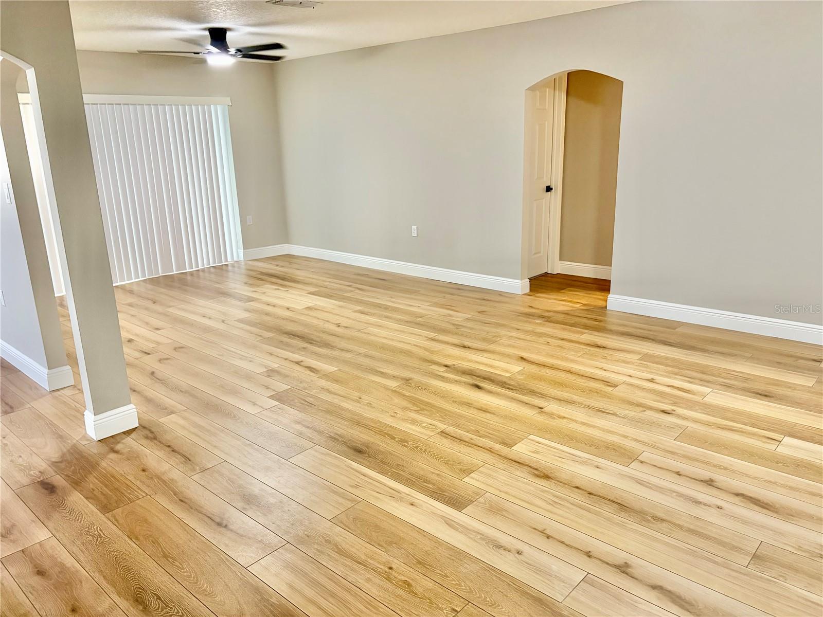 1202 MANDARIN DR — photo 18