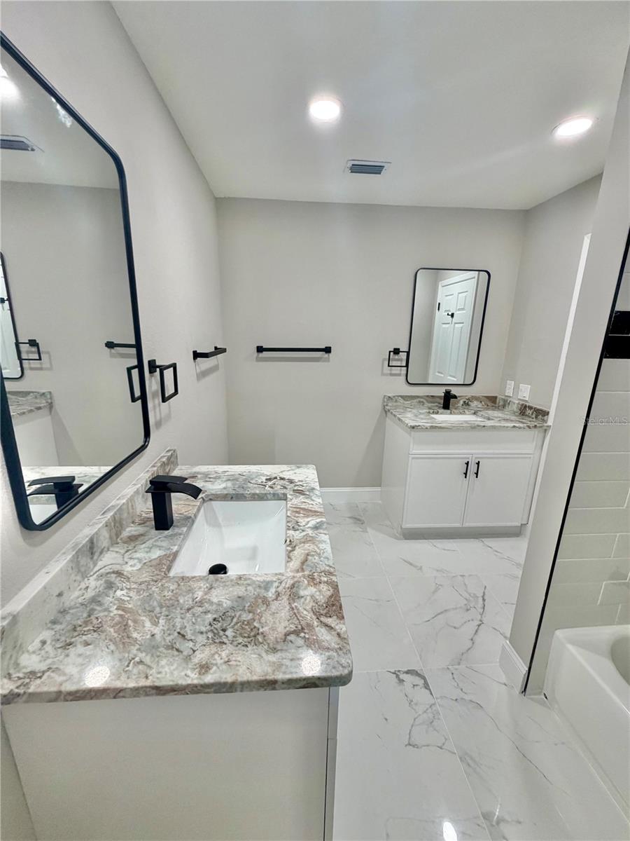 1202 MANDARIN DR — photo 22