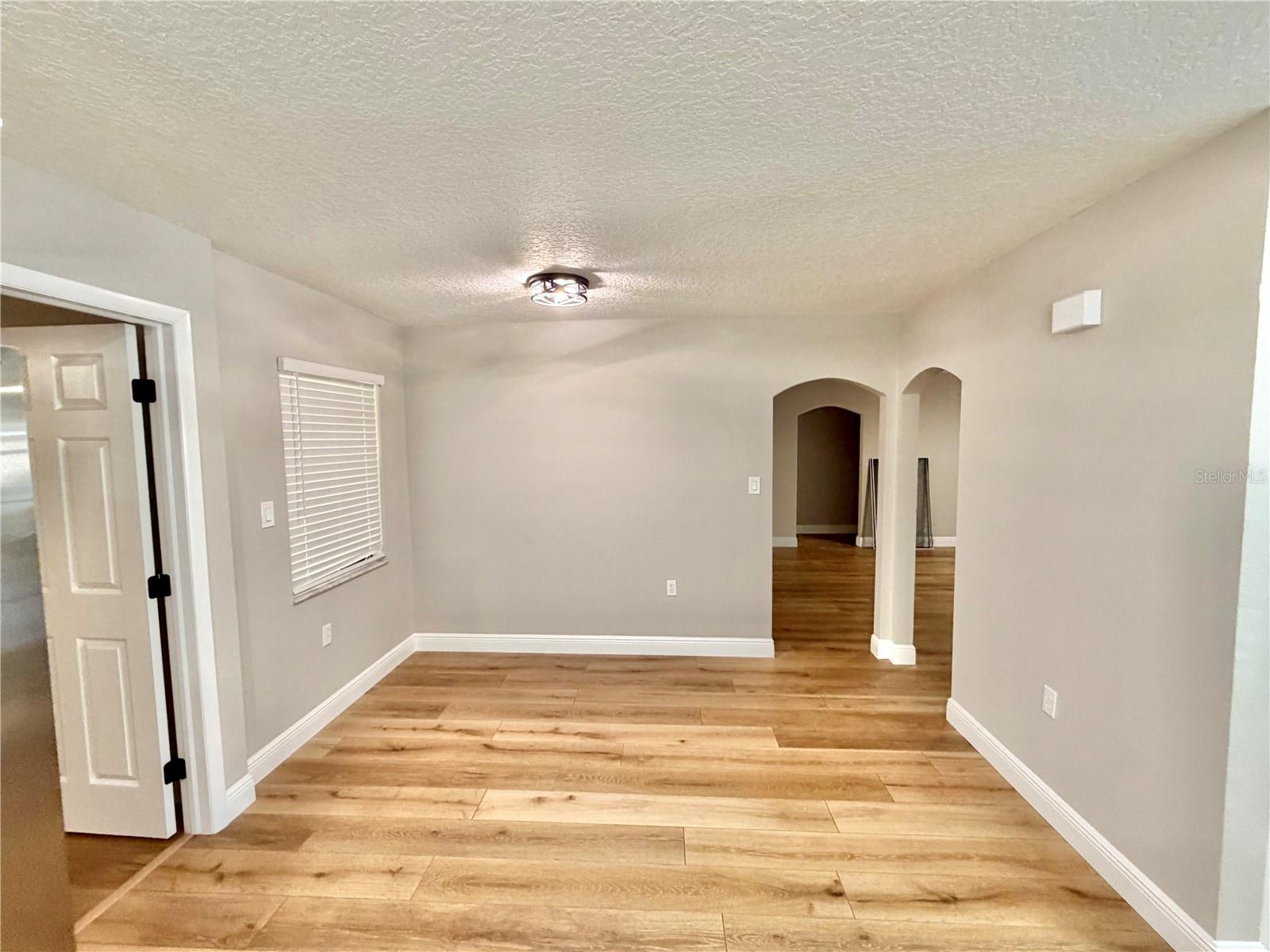 1202 MANDARIN DR — photo 32