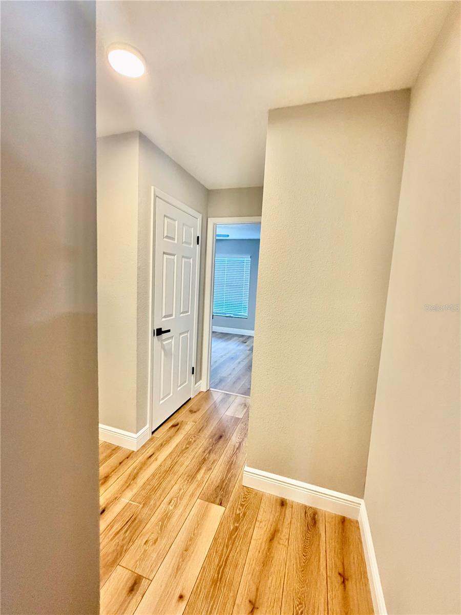 1202 MANDARIN DR — photo 29