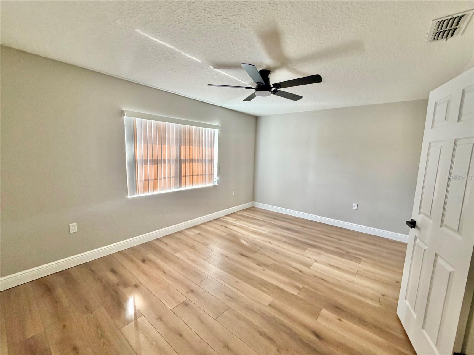 1202 MANDARIN DR — photo 27