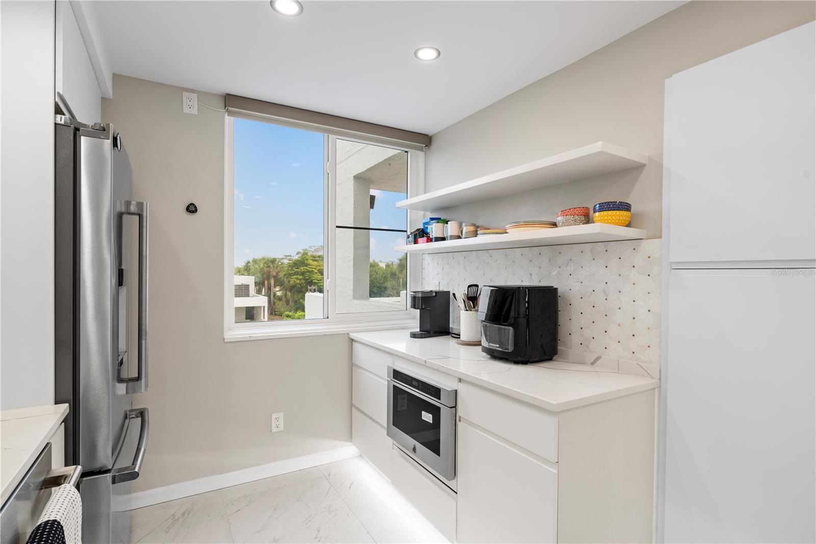 732 BAYPORT WAY — photo 11