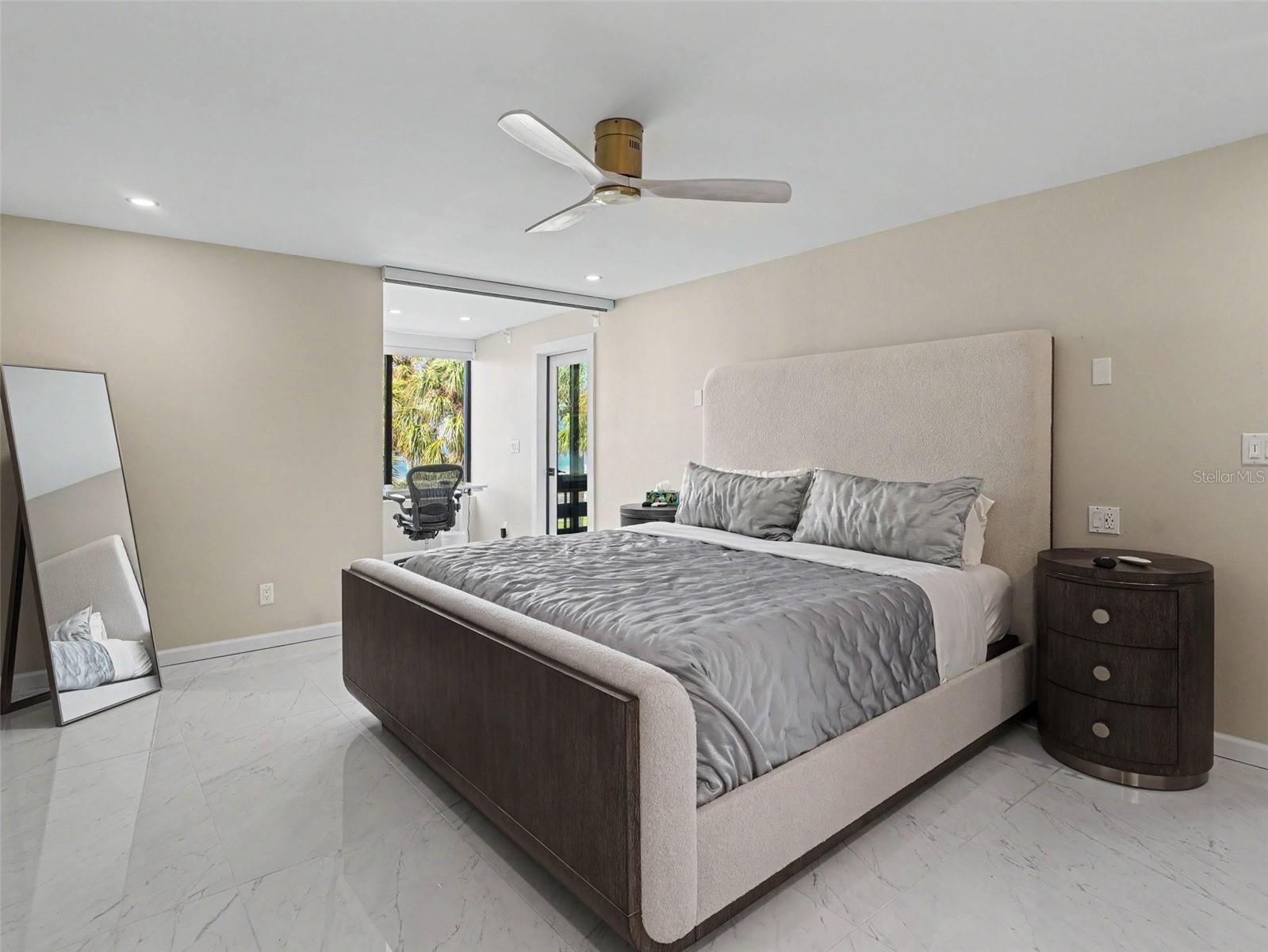 732 BAYPORT WAY — photo 18