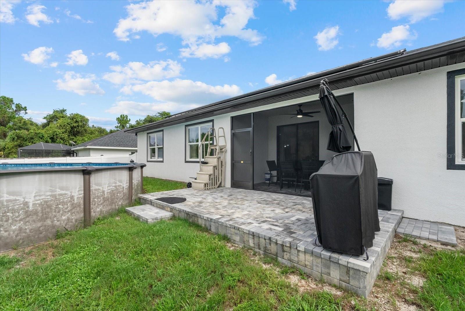 5587 FARMINGTON AVE — photo 40