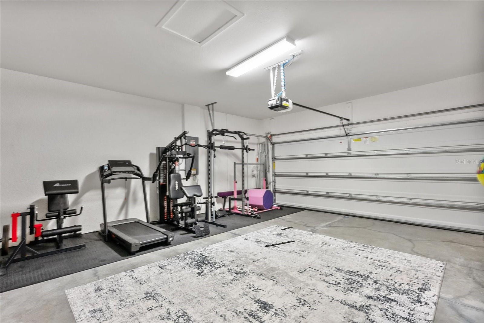 5587 FARMINGTON AVE — photo 31