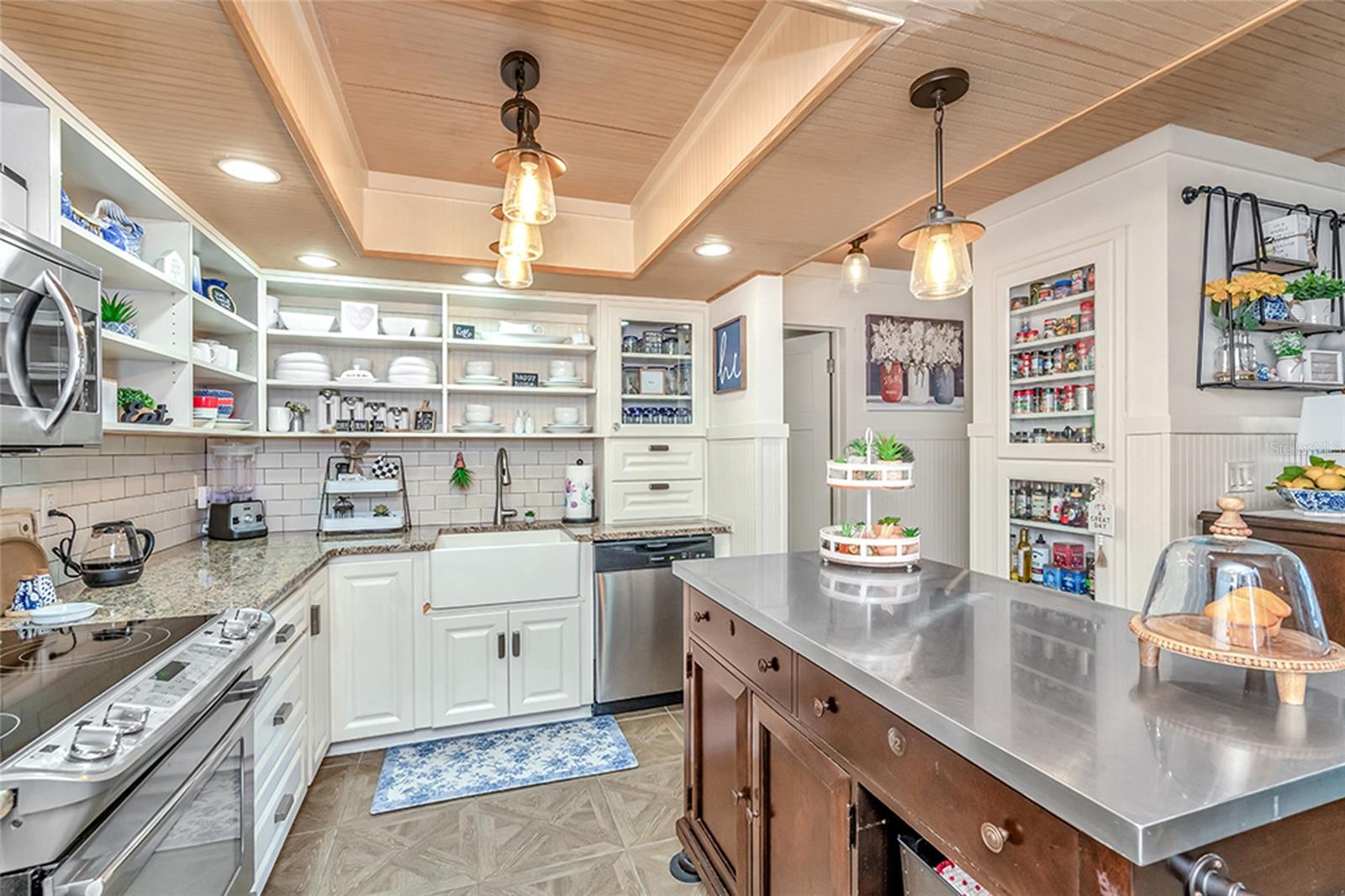 5220 BRITTANY DR S #201 — photo 15