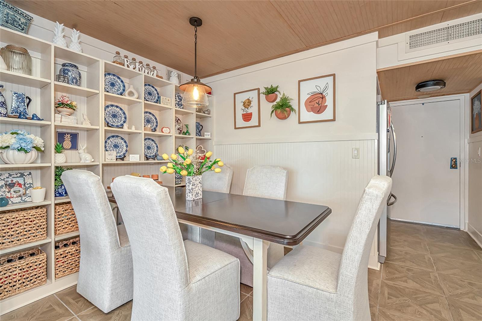5220 BRITTANY DR S #201 — photo 20