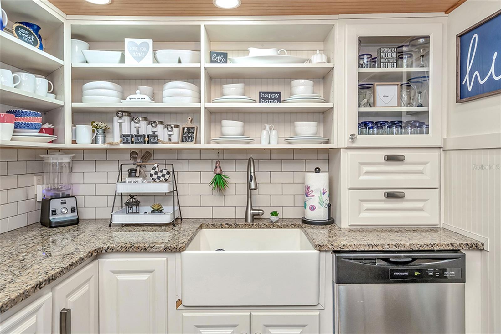 5220 BRITTANY DR S #201 — photo 17