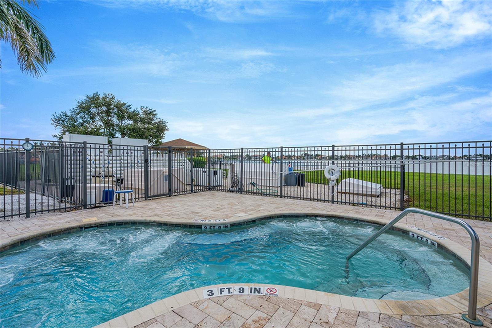 5220 BRITTANY DR S #201 — photo 67