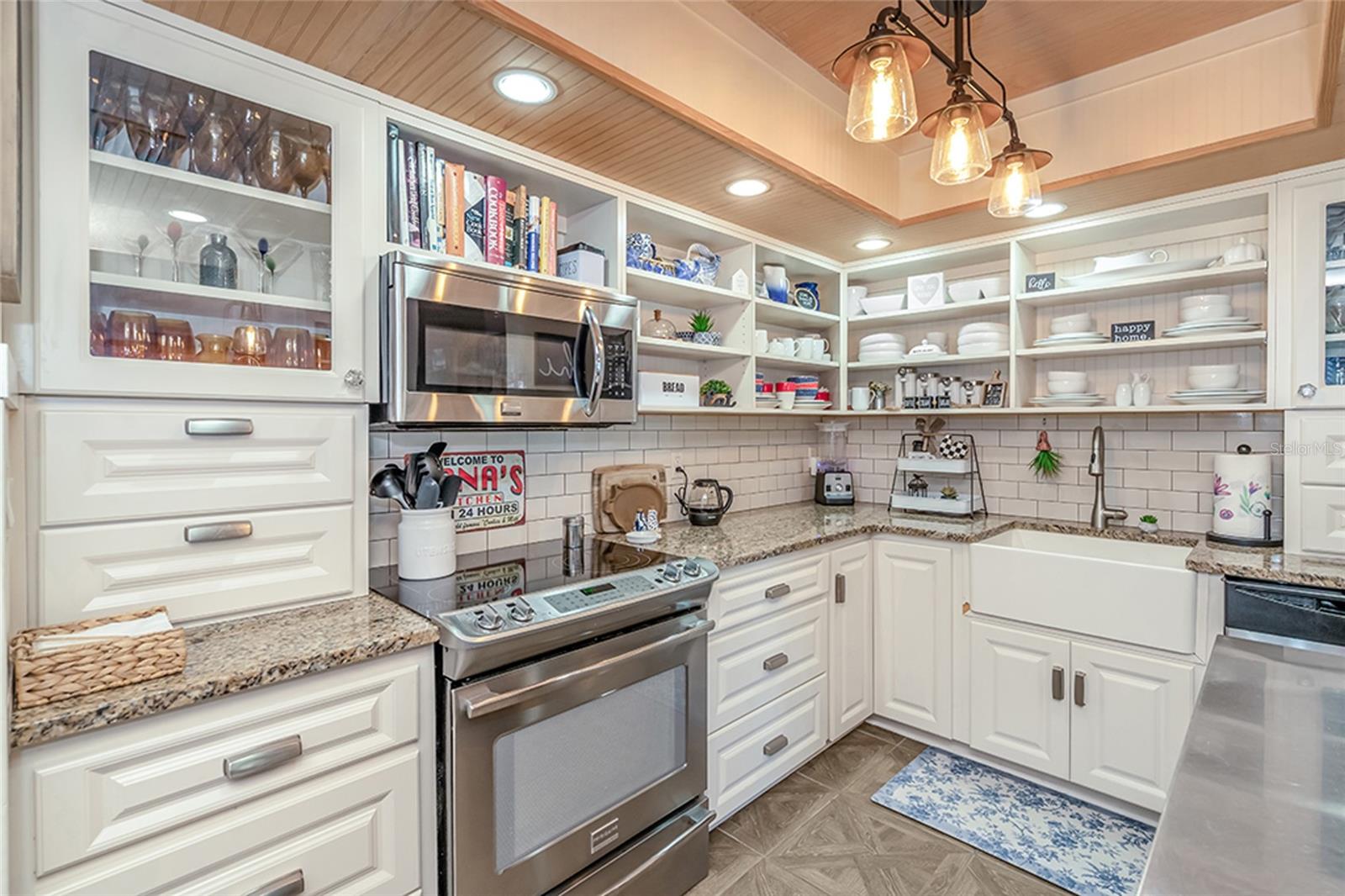 5220 BRITTANY DR S #201 — photo 16