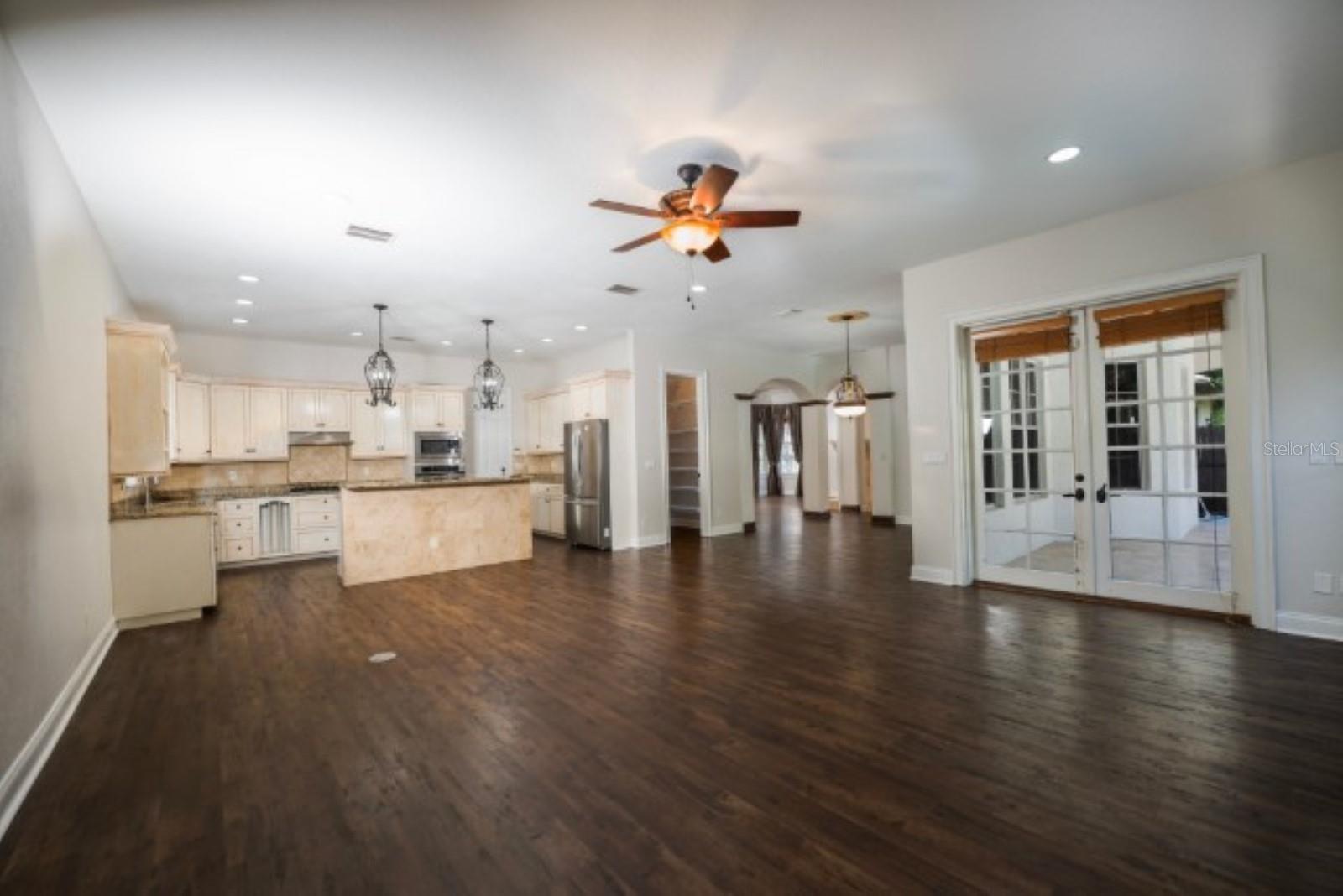 3915 W KENSINGTON AVE — photo 15