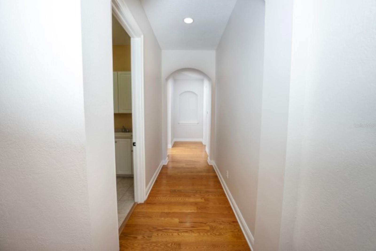 3915 W KENSINGTON AVE — photo 32