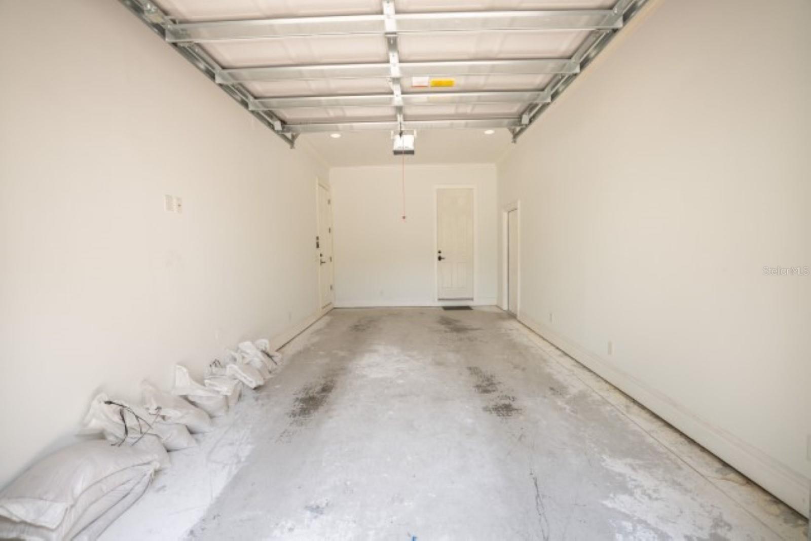 3915 W KENSINGTON AVE — photo 48