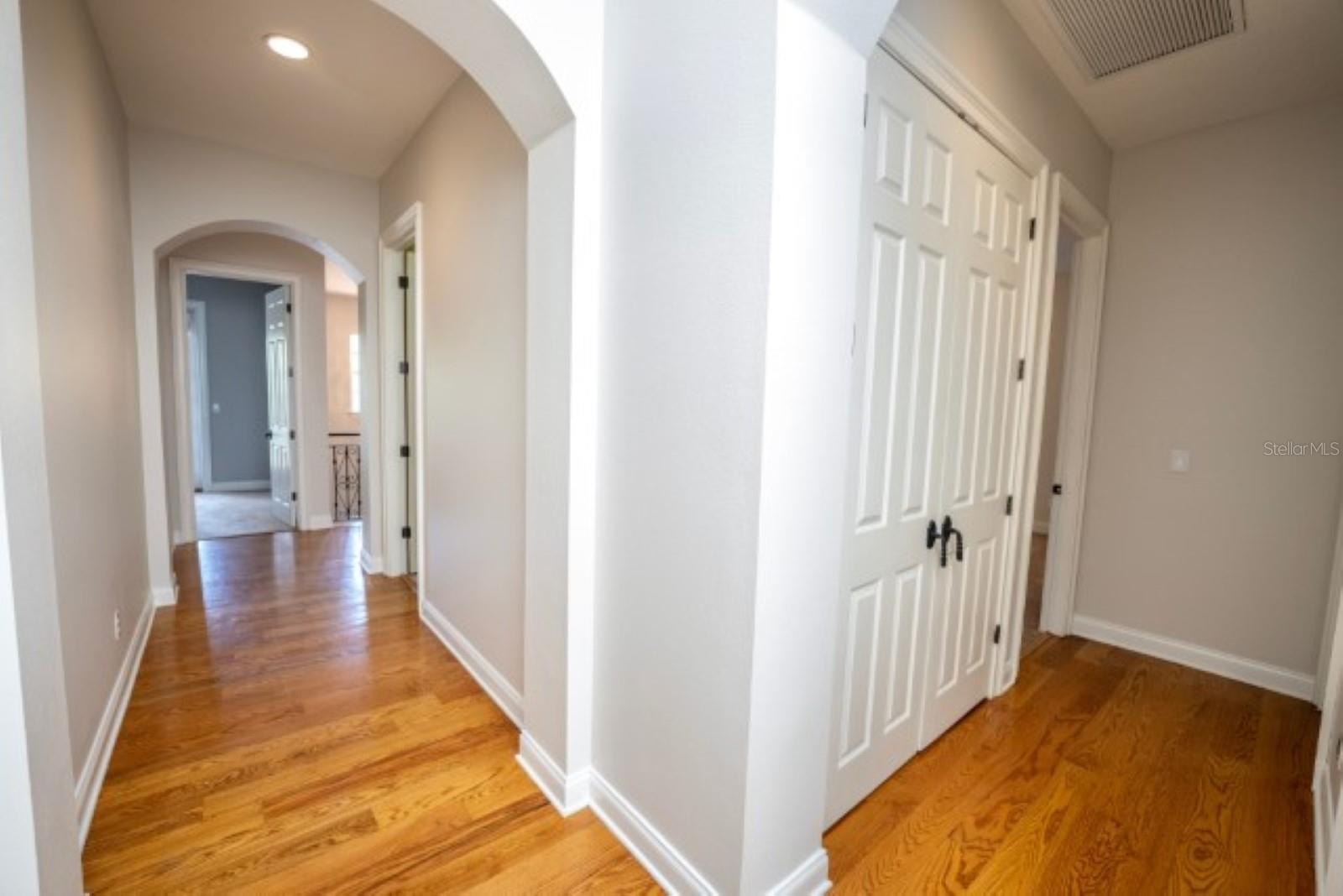 3915 W KENSINGTON AVE — photo 24