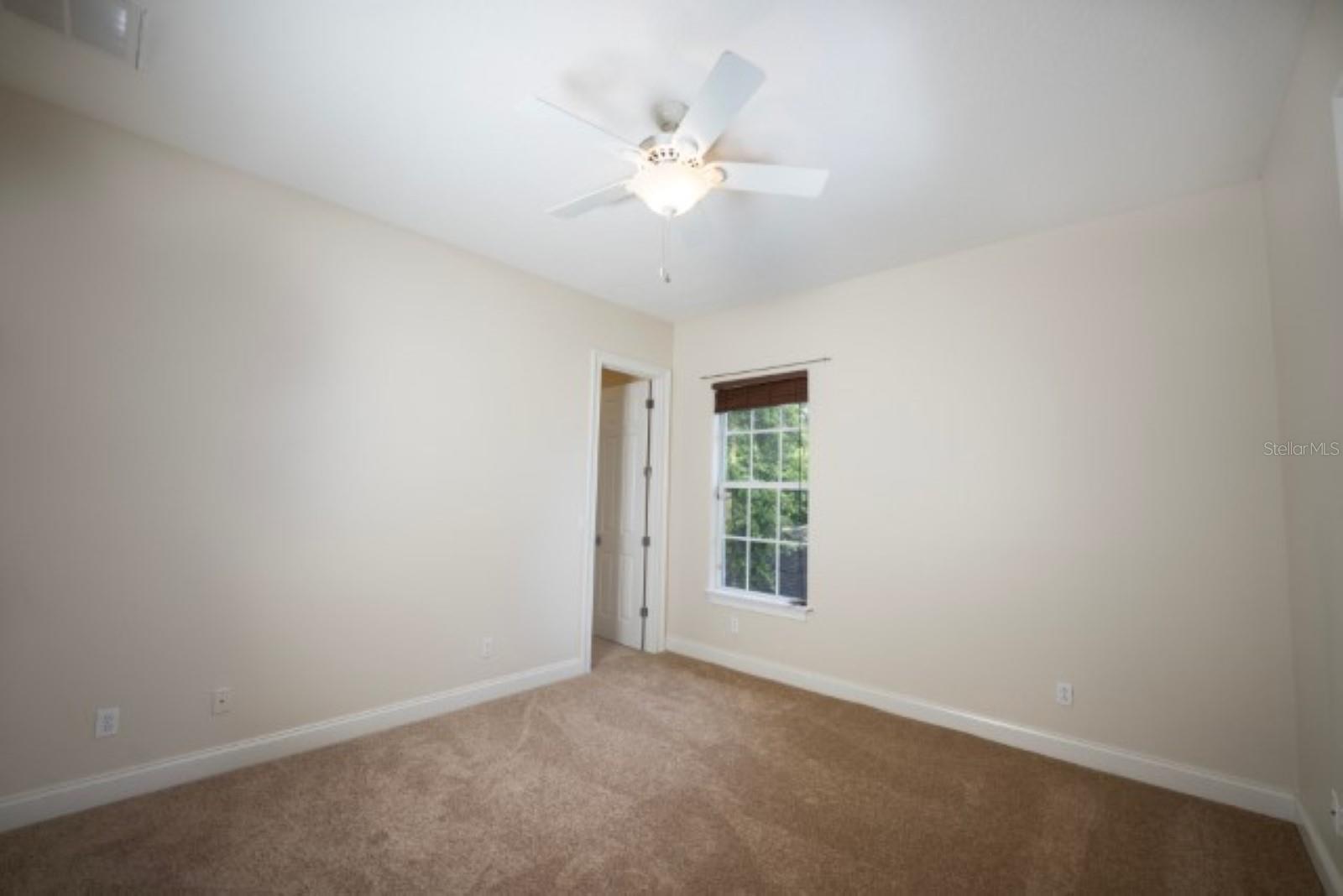 3915 W KENSINGTON AVE — photo 38