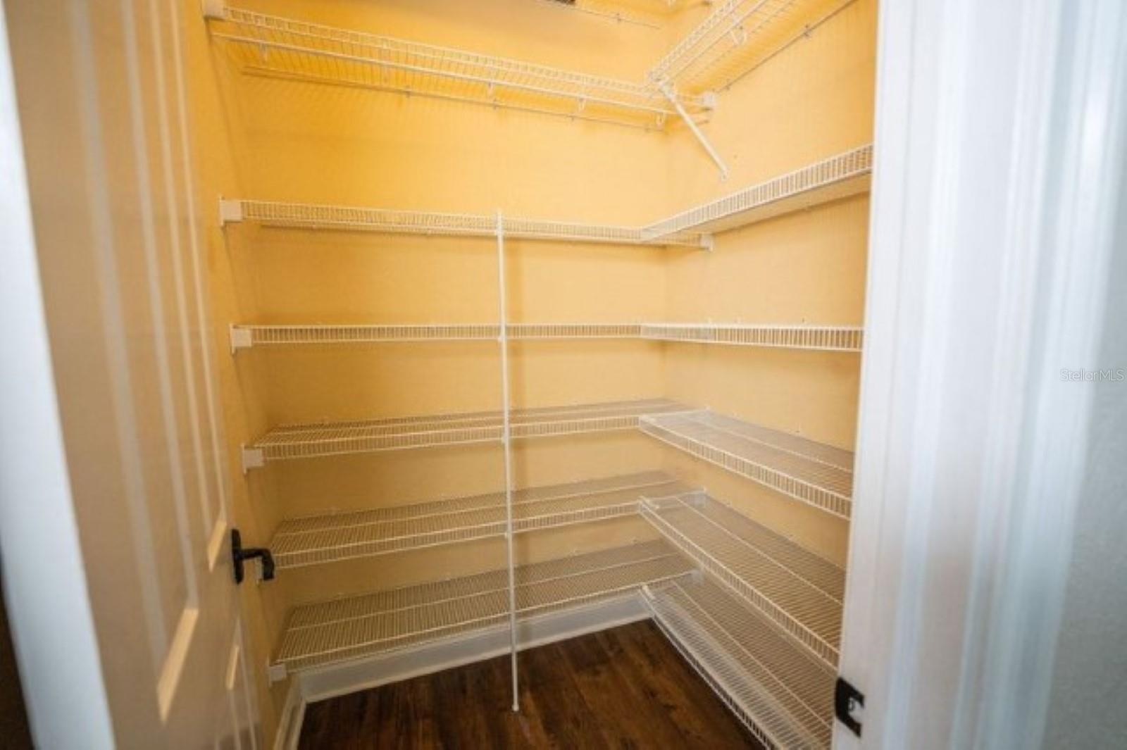 3915 W KENSINGTON AVE — photo 20