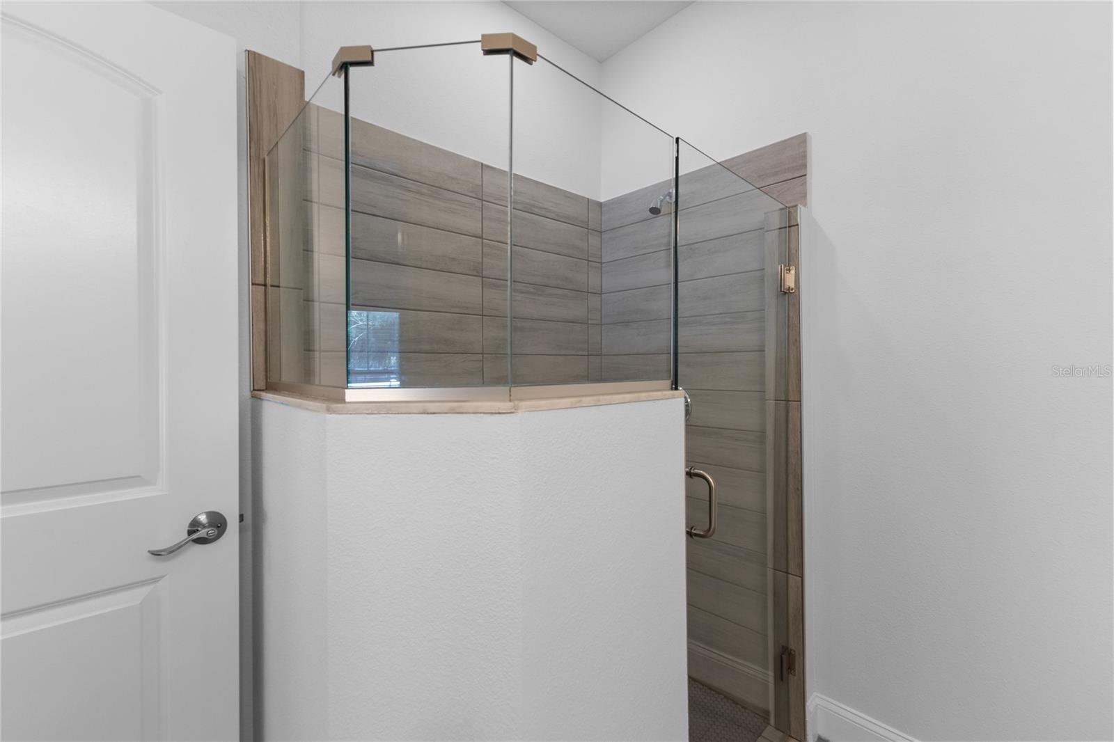 8702-8708 KENYON VIEW CT — photo 17