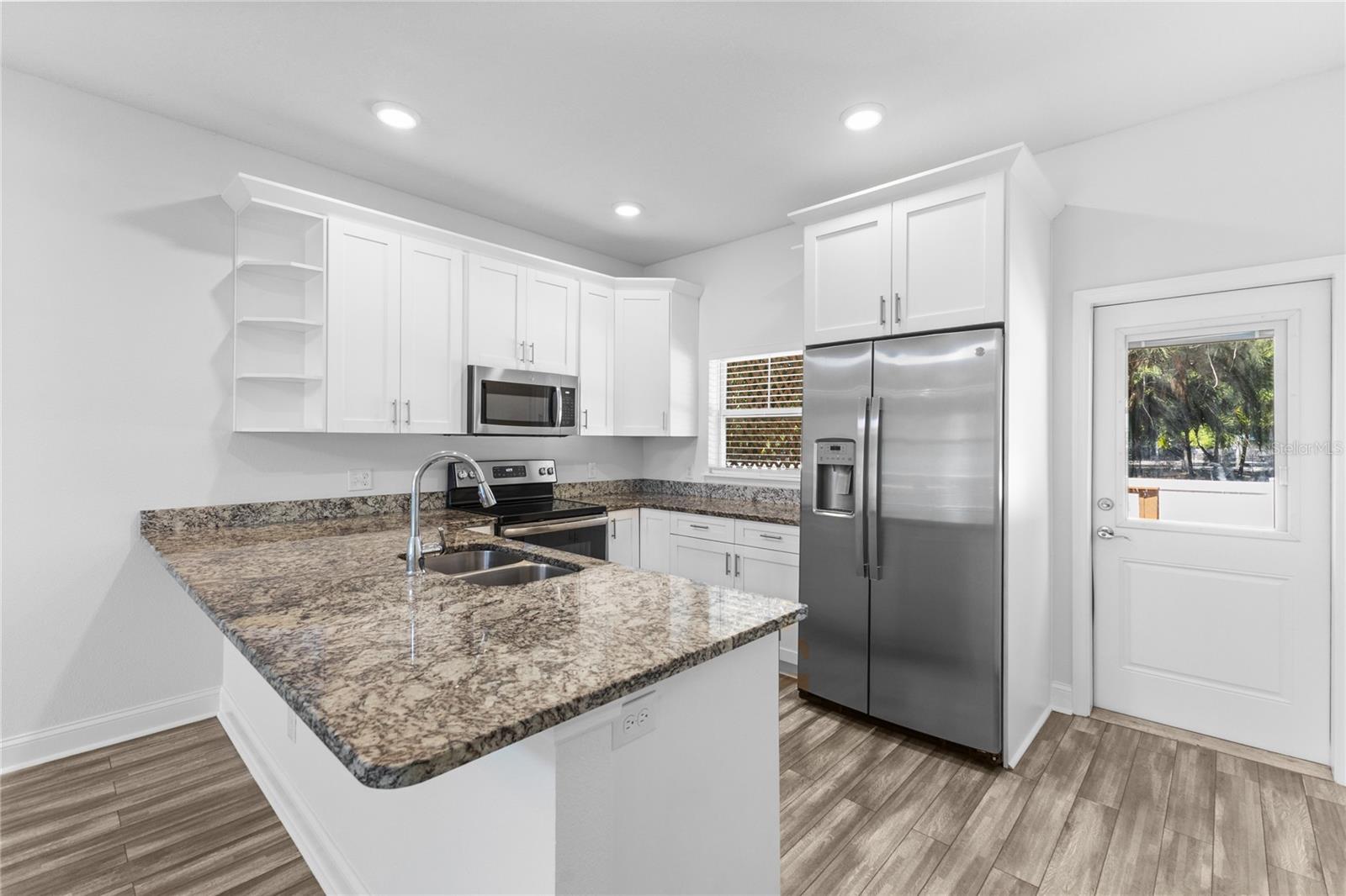 8702-8708 KENYON VIEW CT — photo 14