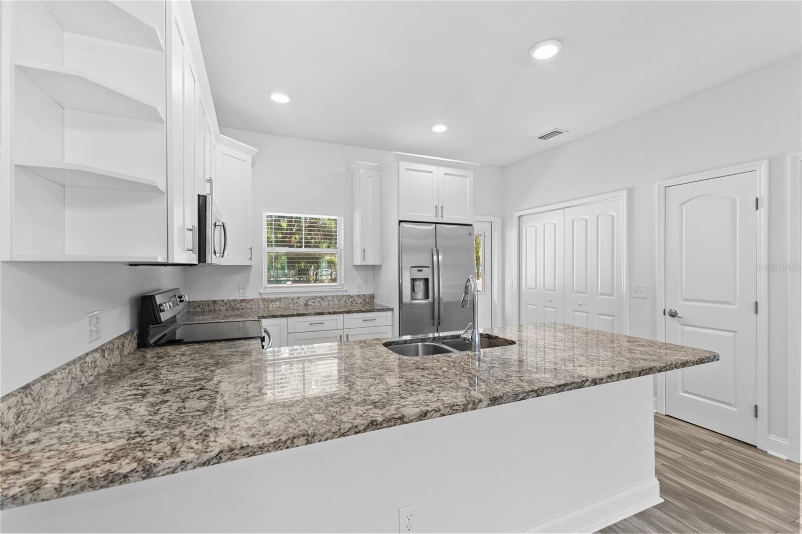 8702-8708 KENYON VIEW CT — photo 13