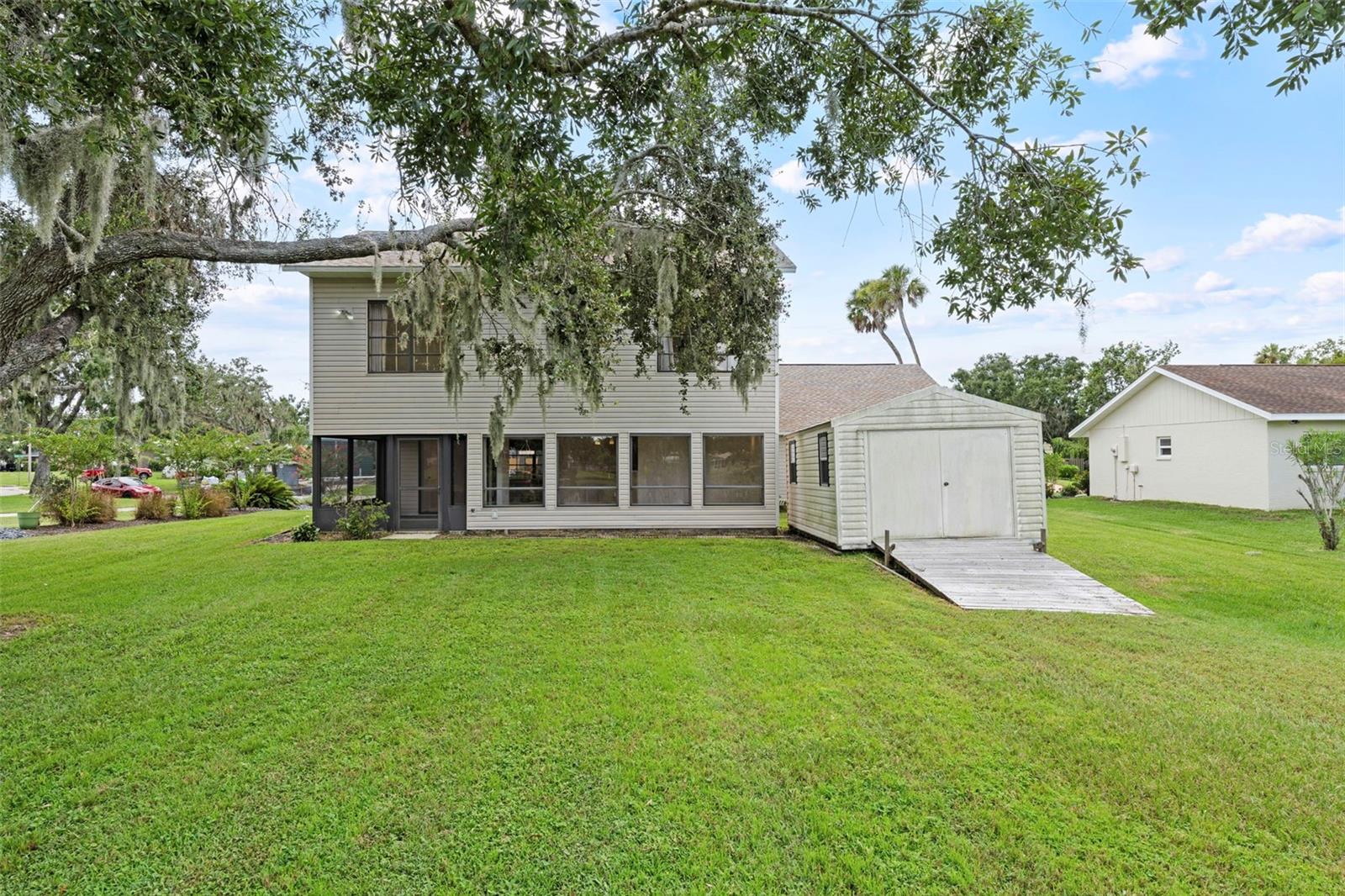 8006 OAK DR — photo 34