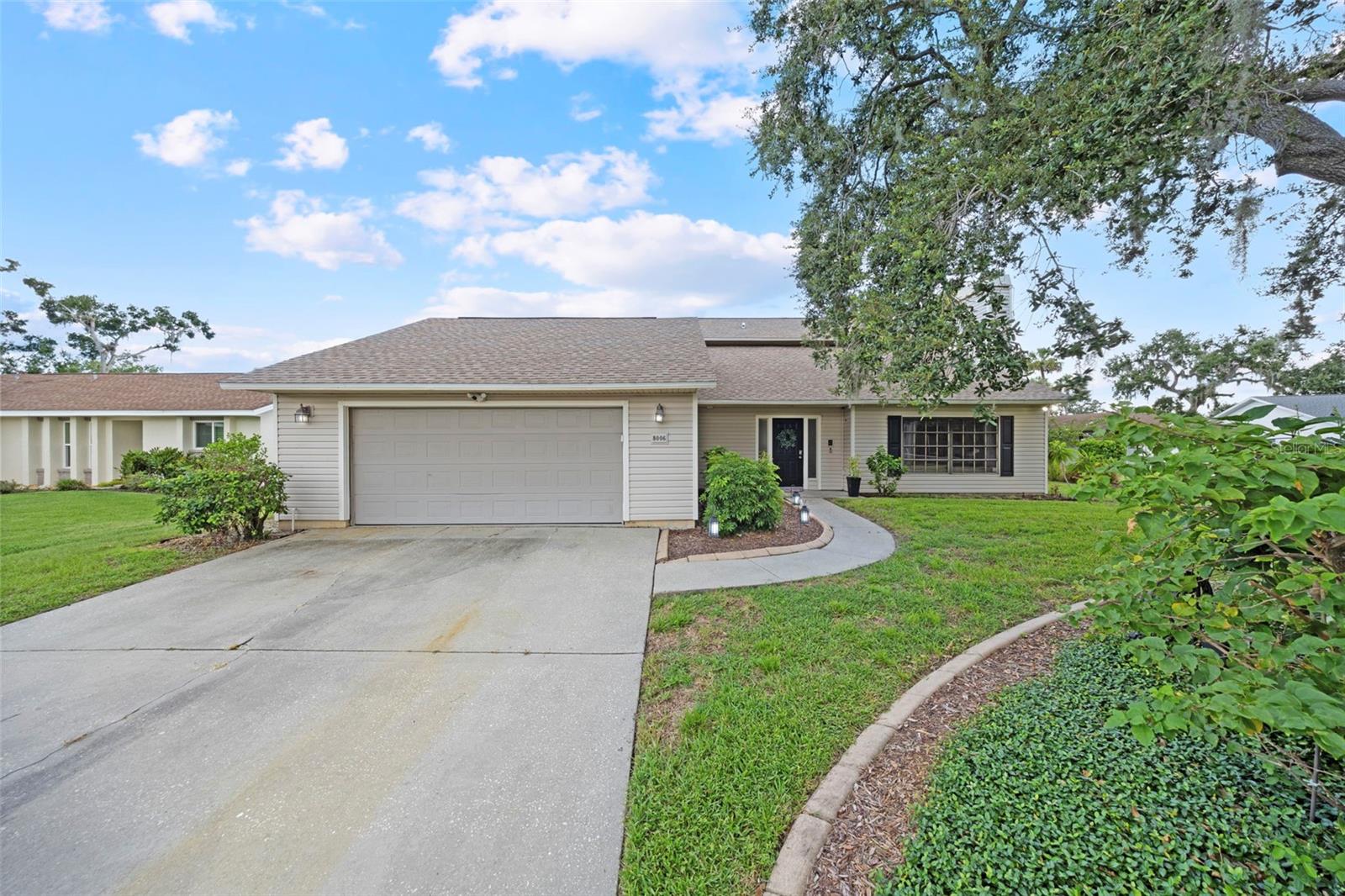 8006 OAK DR — photo 6
