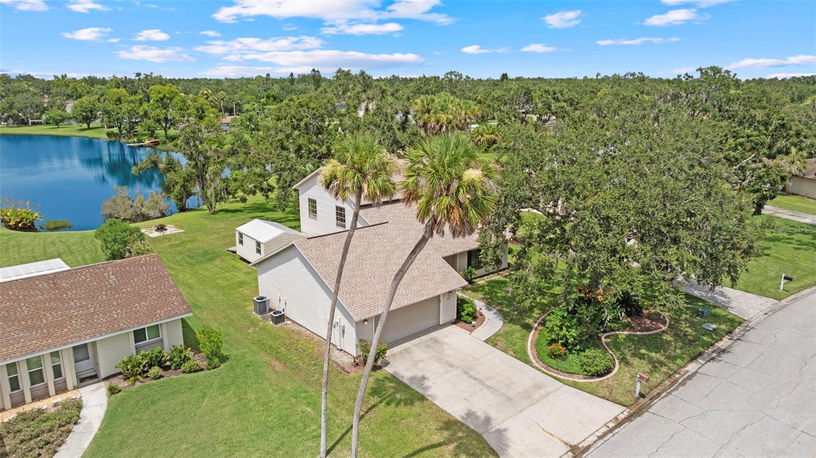 8006 OAK DR — photo 42