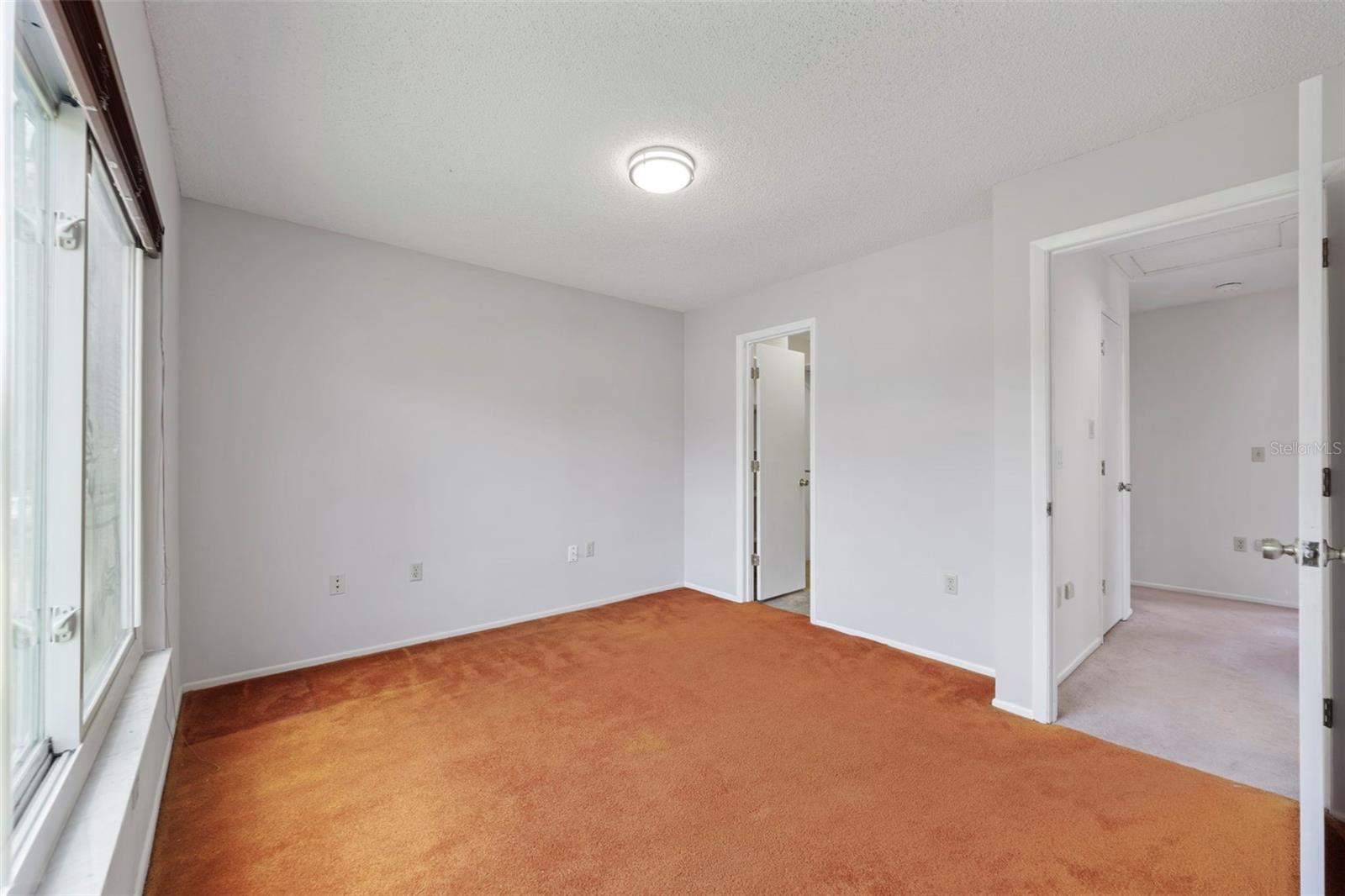 8006 OAK DR — photo 28