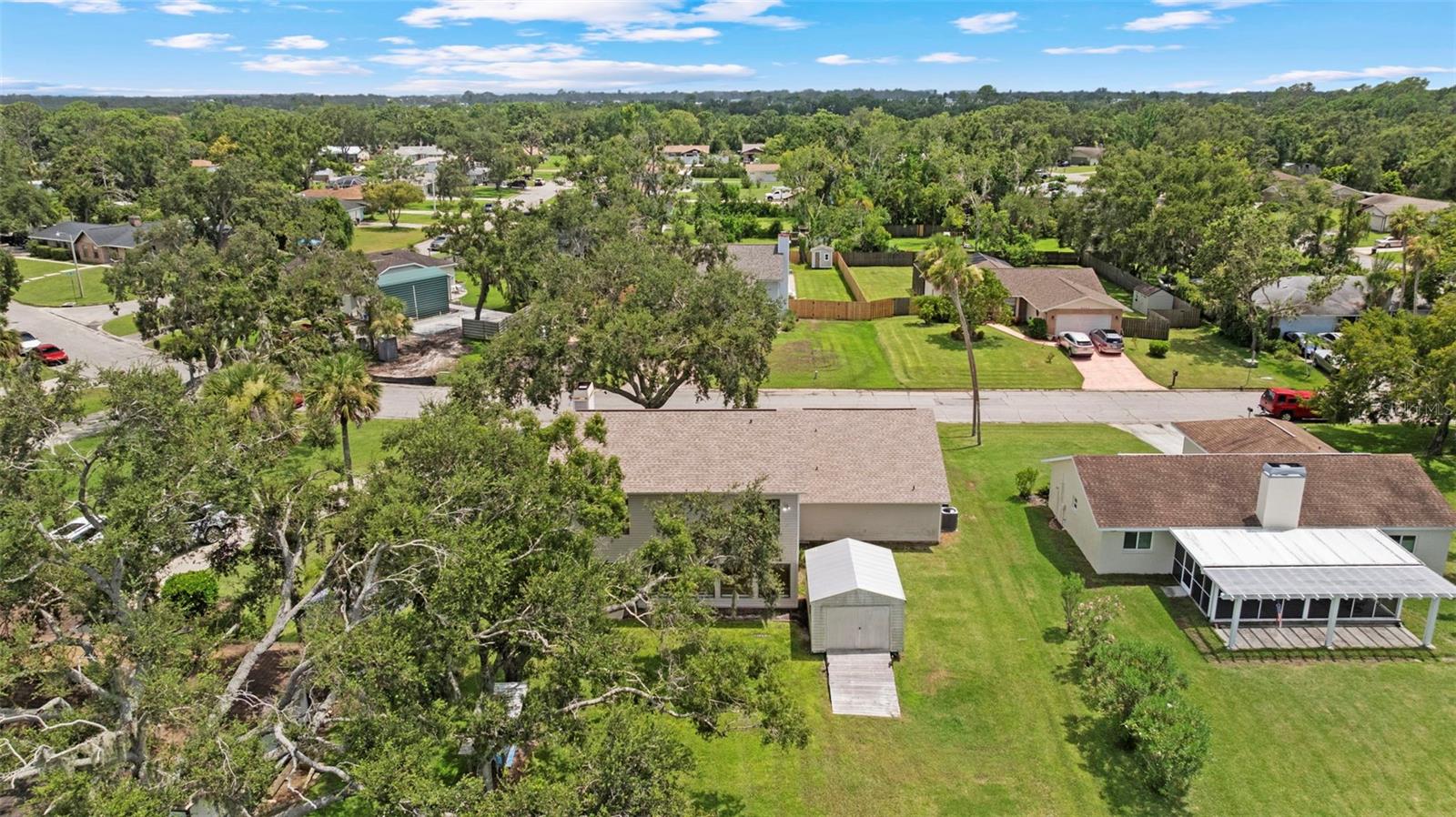 8006 OAK DR — photo 44