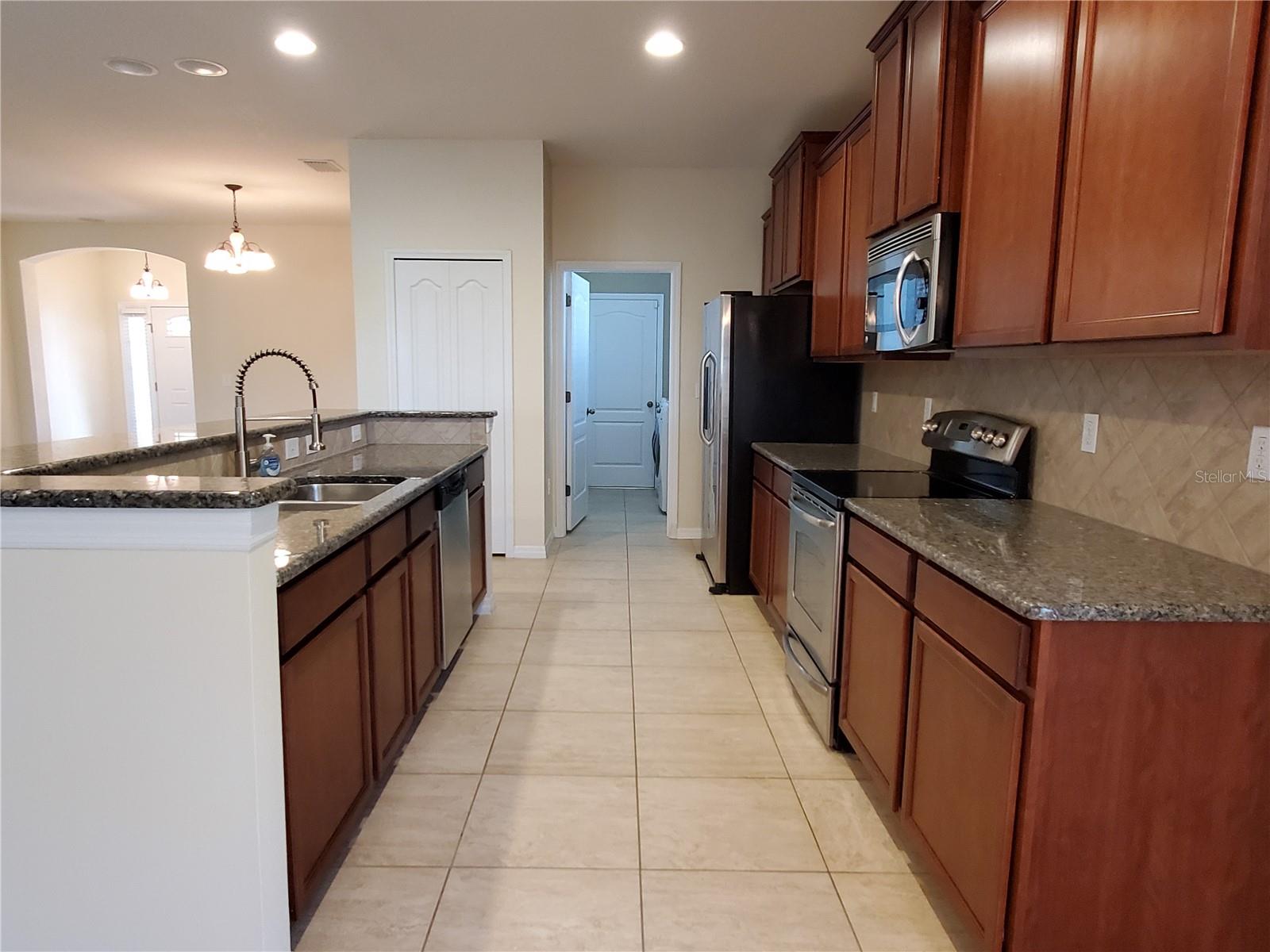 4222 GRANITE GLEN LOOP — photo 36