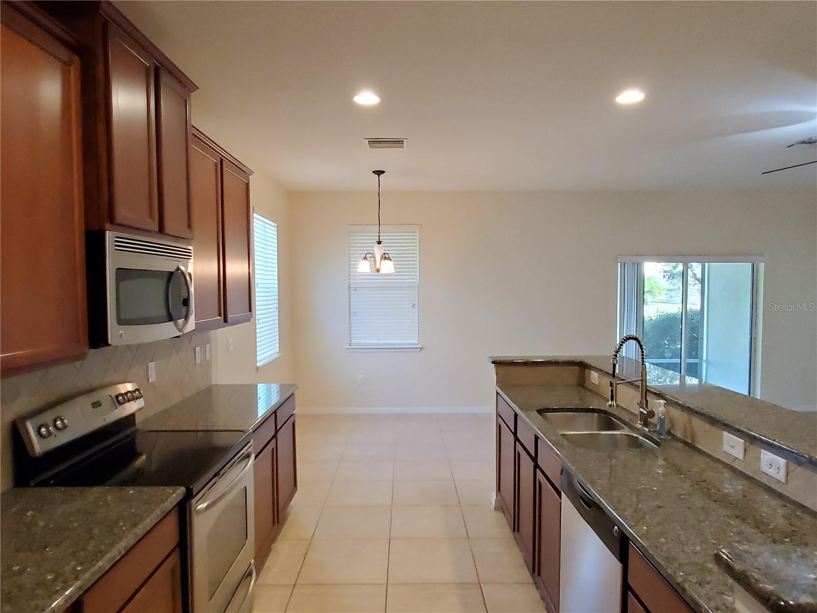 4222 GRANITE GLEN LOOP — photo 37