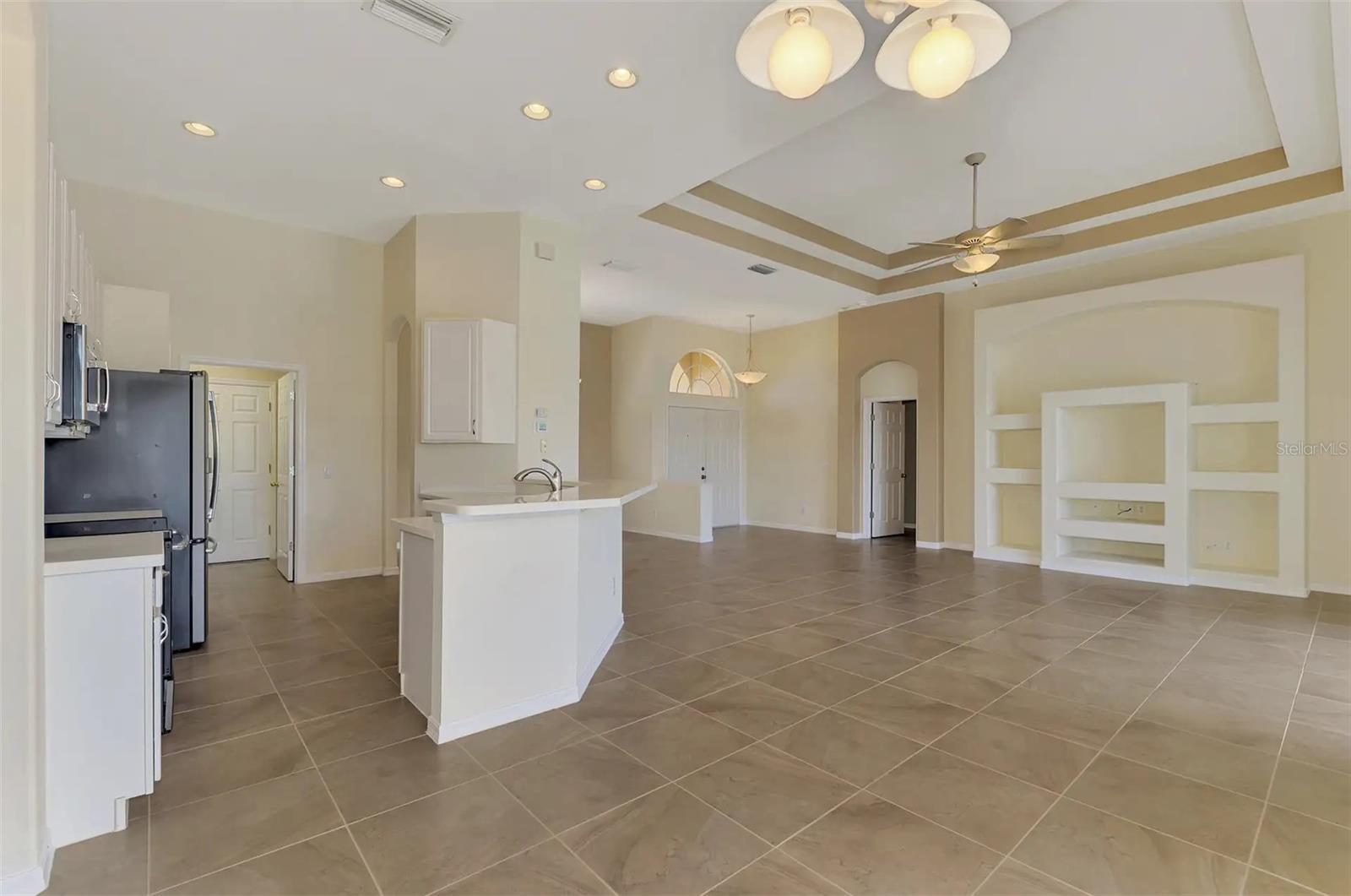 6721 CARLYLE LN — photo 11