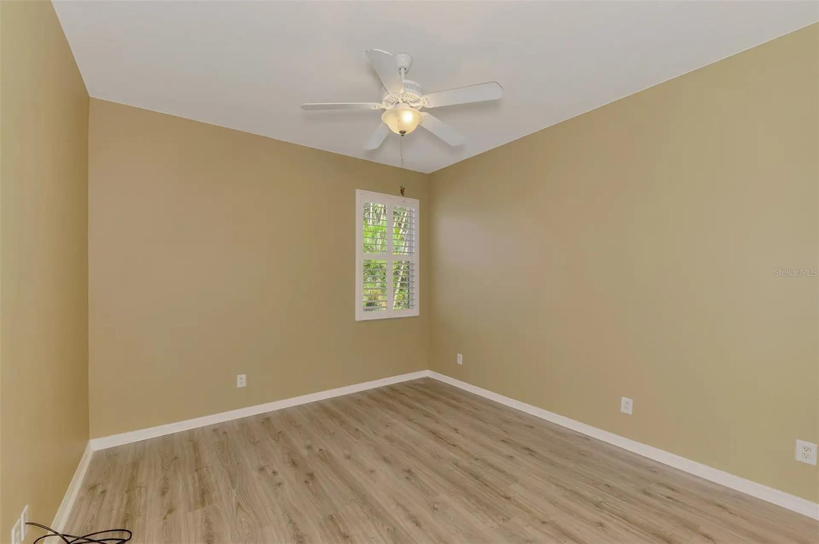 6721 CARLYLE LN — photo 31