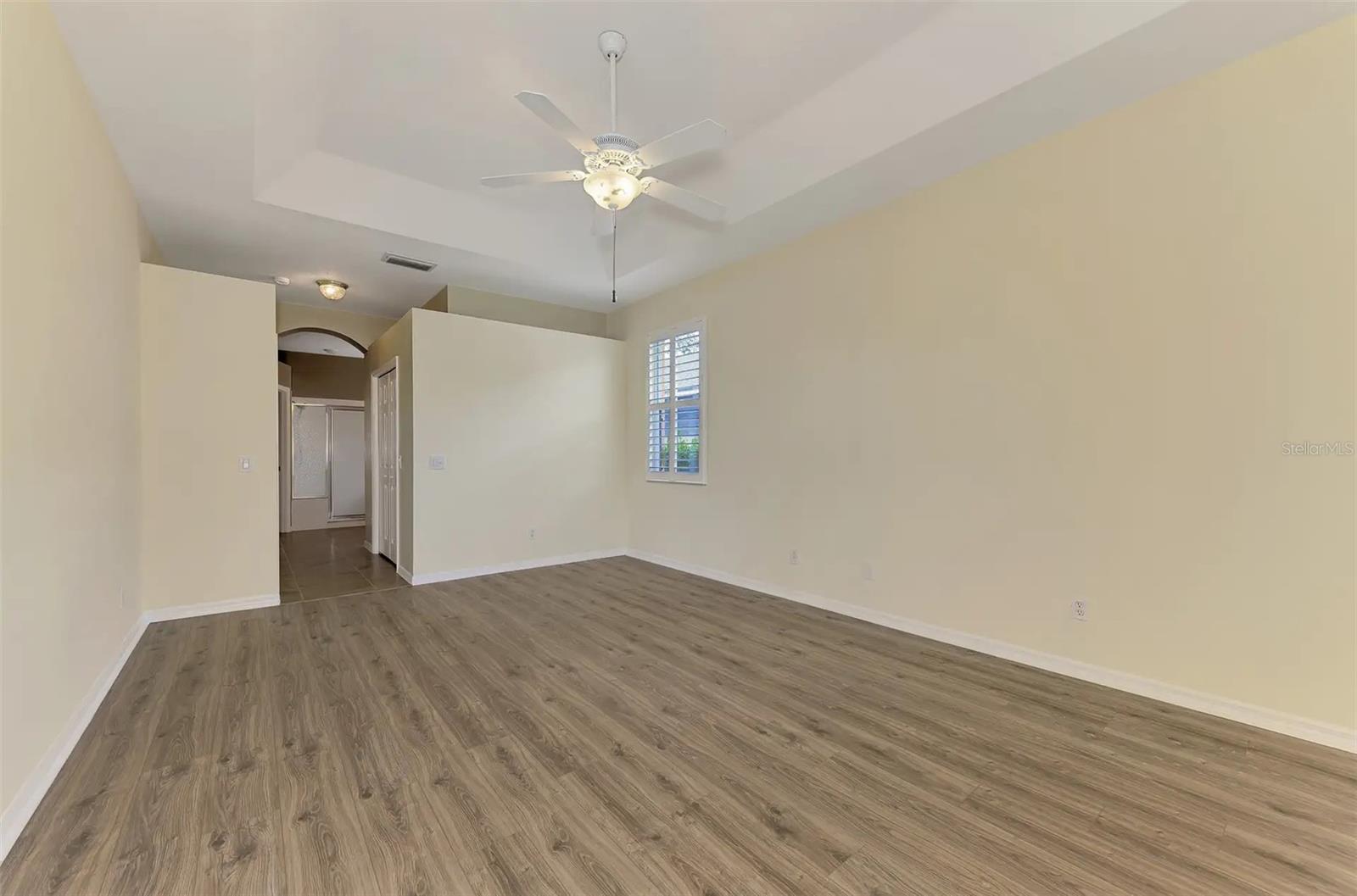 6721 CARLYLE LN — photo 24