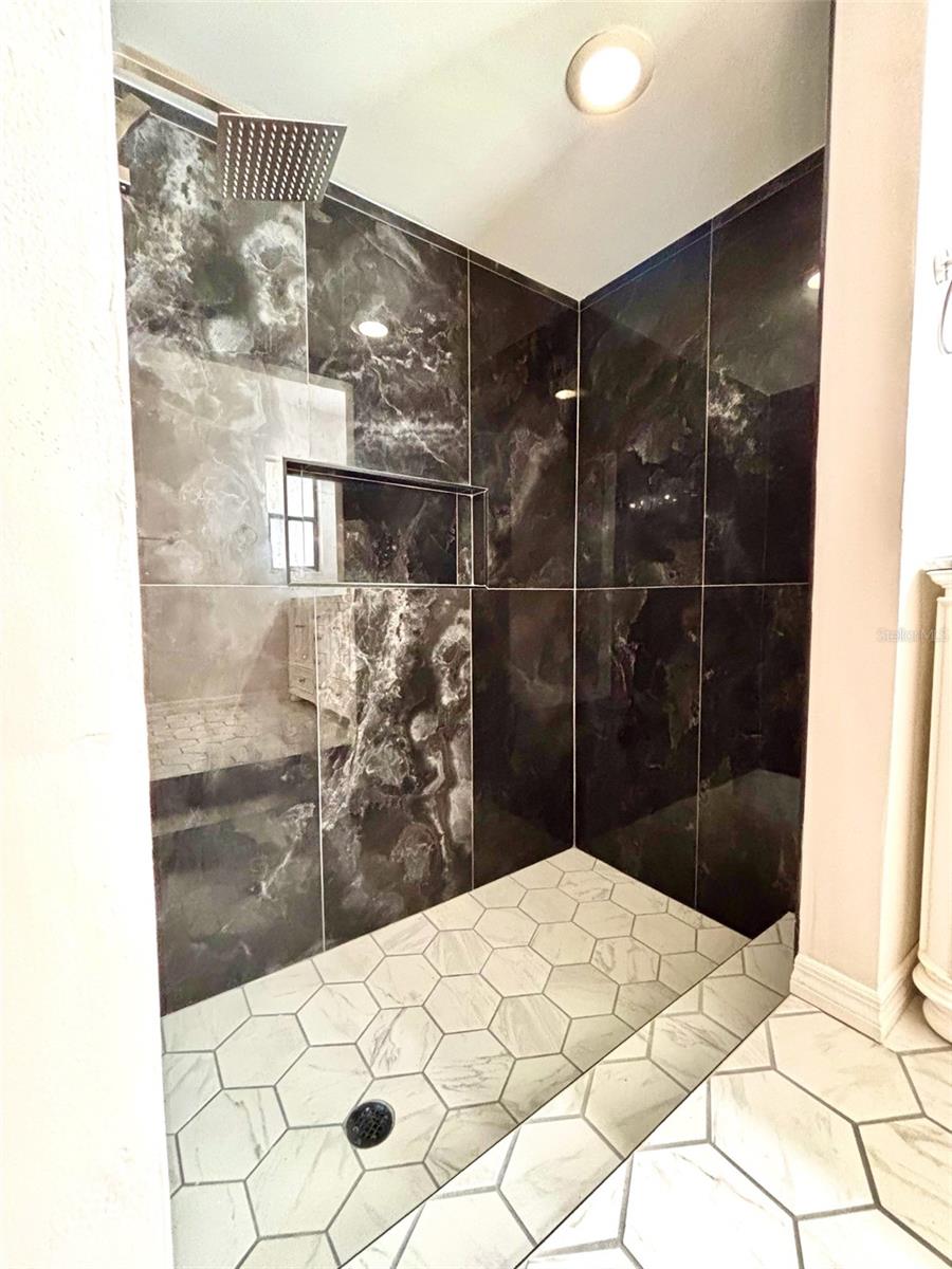 4545 DEBBIE LN — photo 21