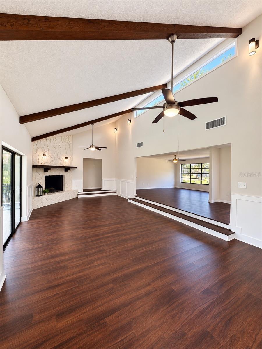 4545 DEBBIE LN — photo 7