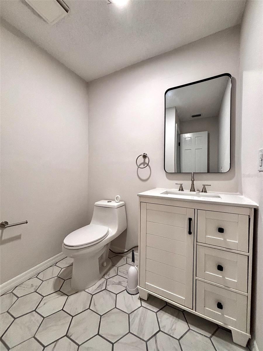 4545 DEBBIE LN — photo 24