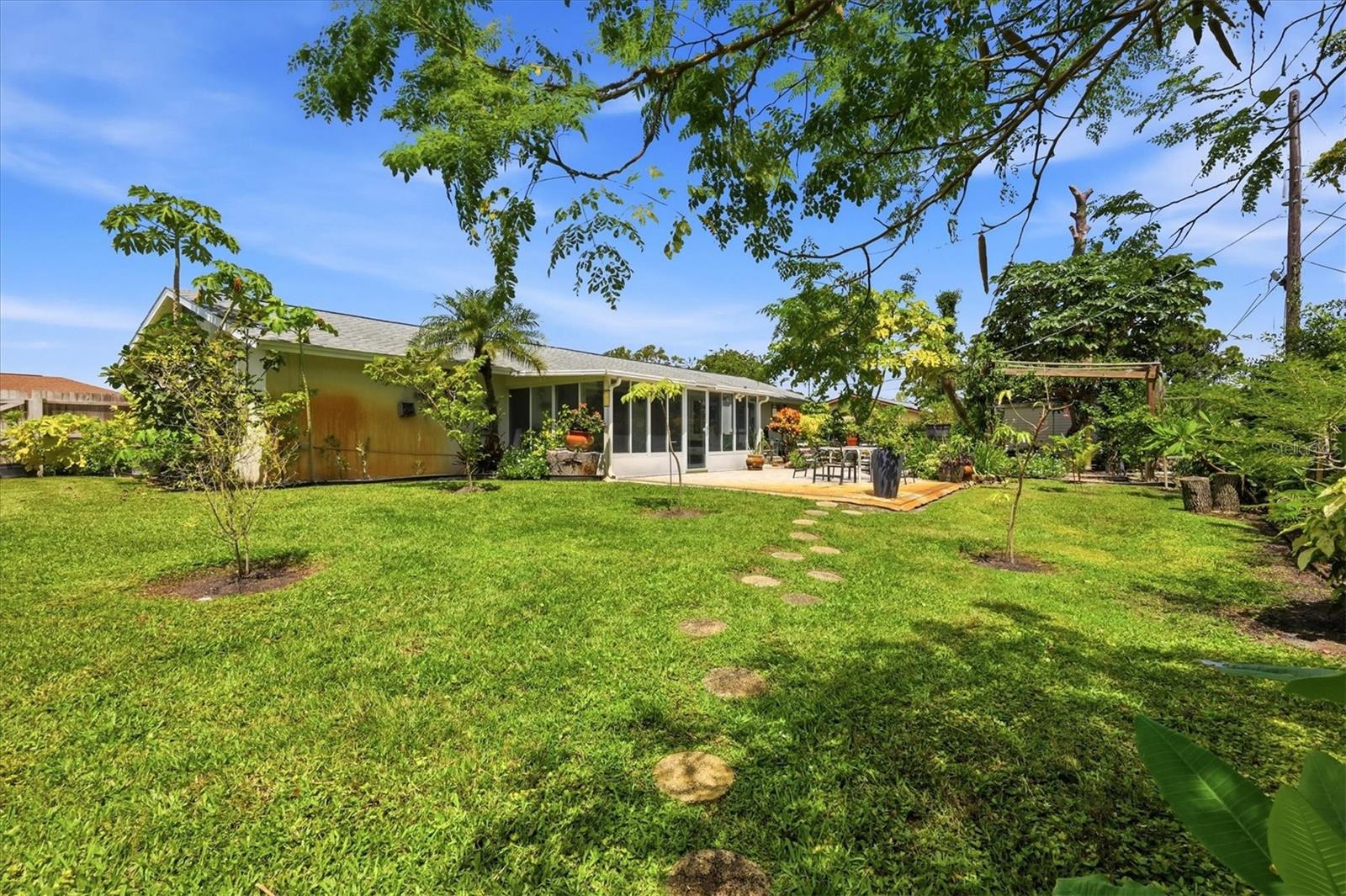 5847 REGENT RD — photo 32