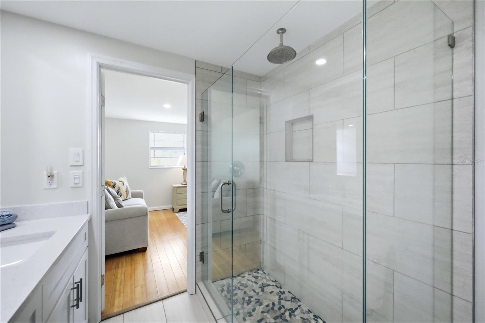 5847 REGENT RD — photo 20