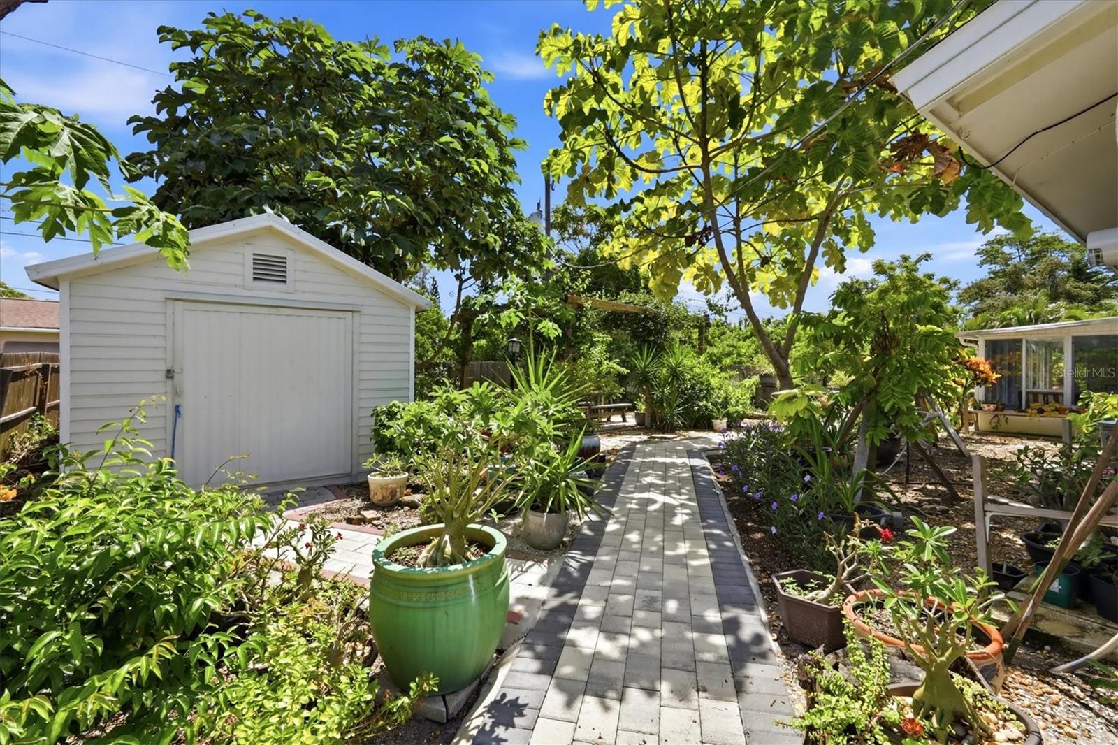 5847 REGENT RD — photo 34