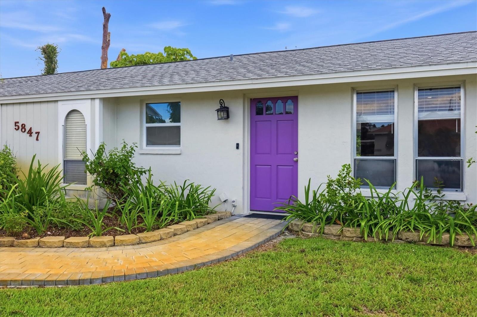 5847 REGENT RD — photo 3