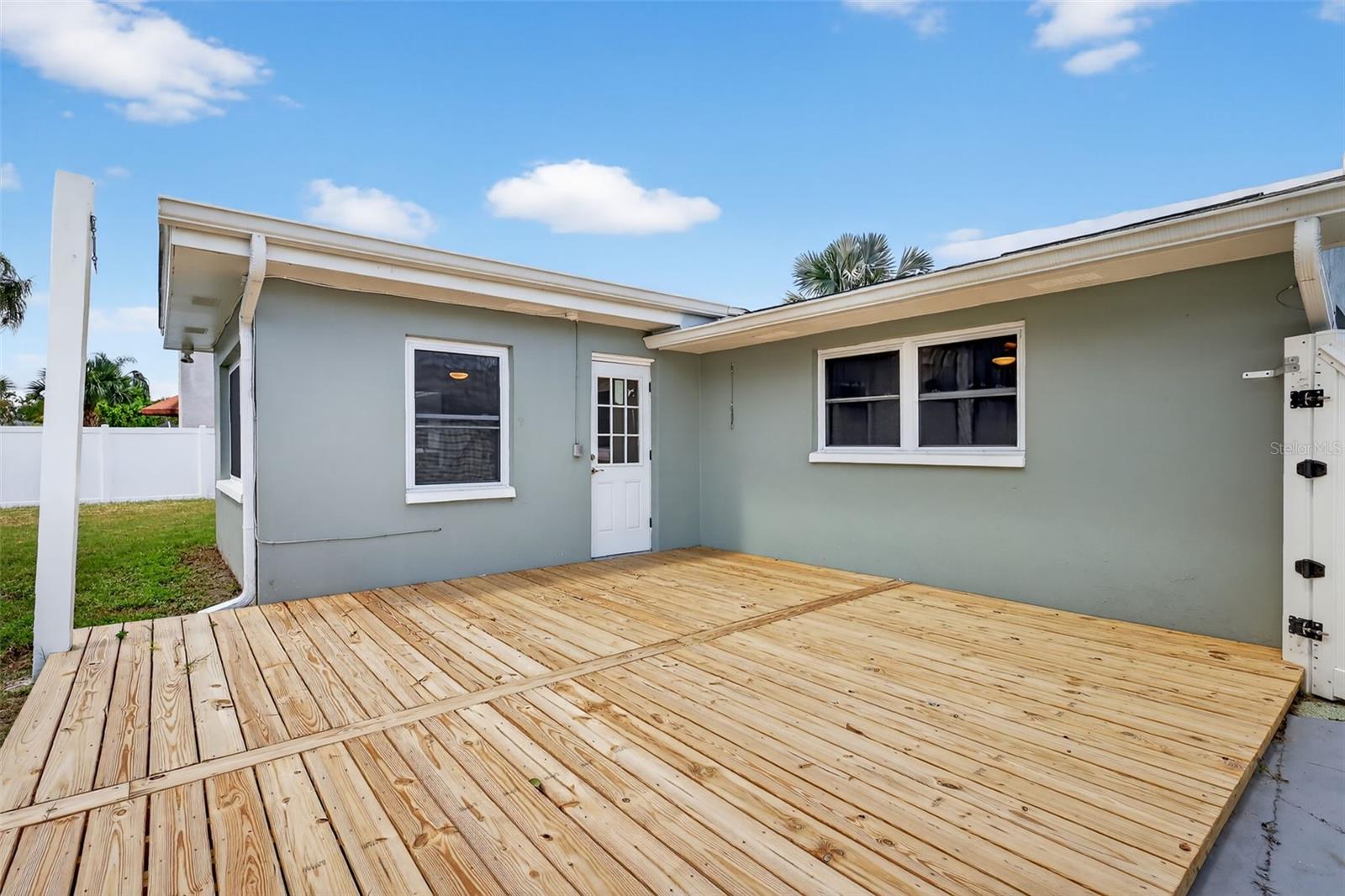 2175 EDYTHE DR — photo 40