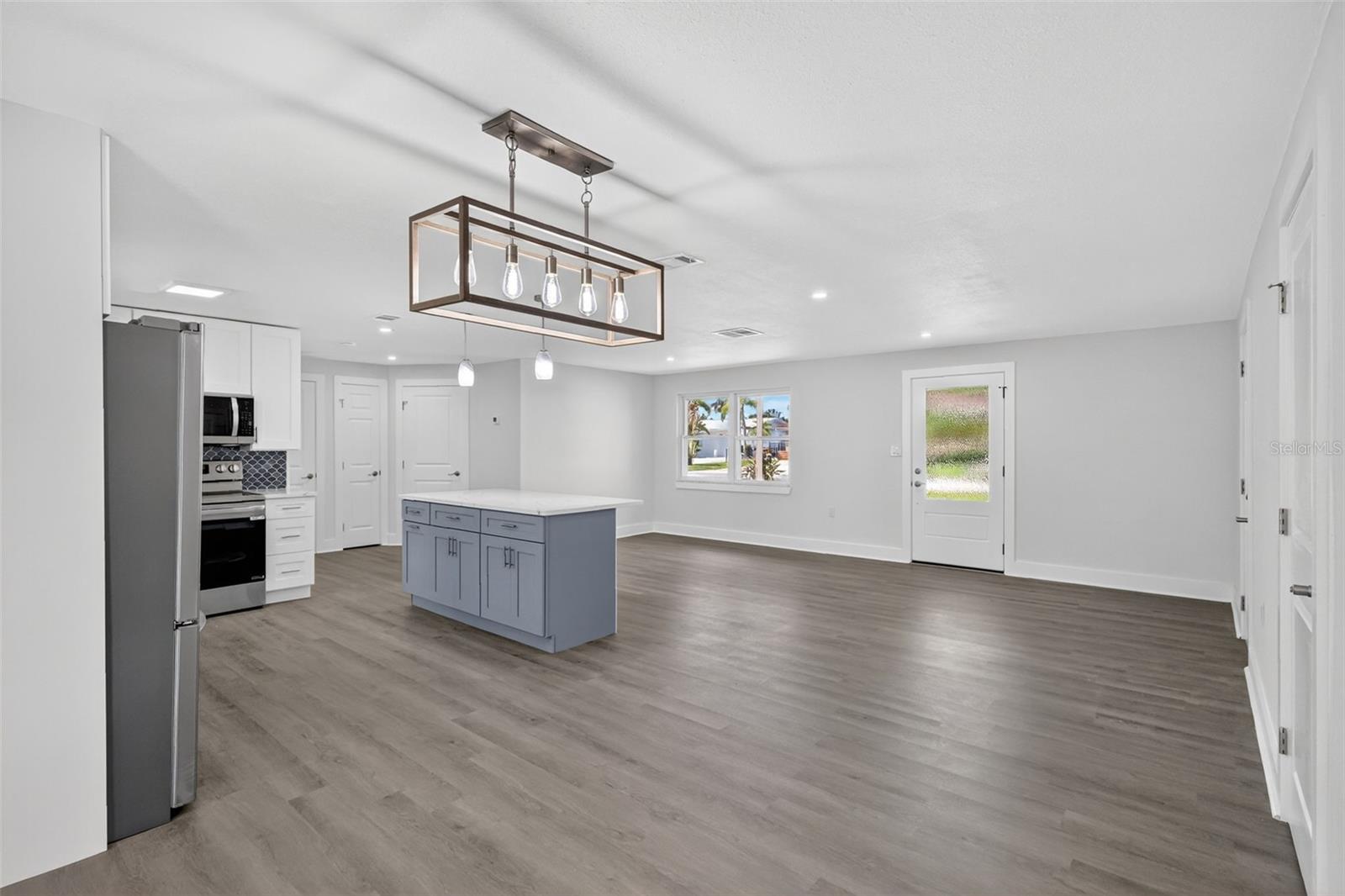 2175 EDYTHE DR — photo 16