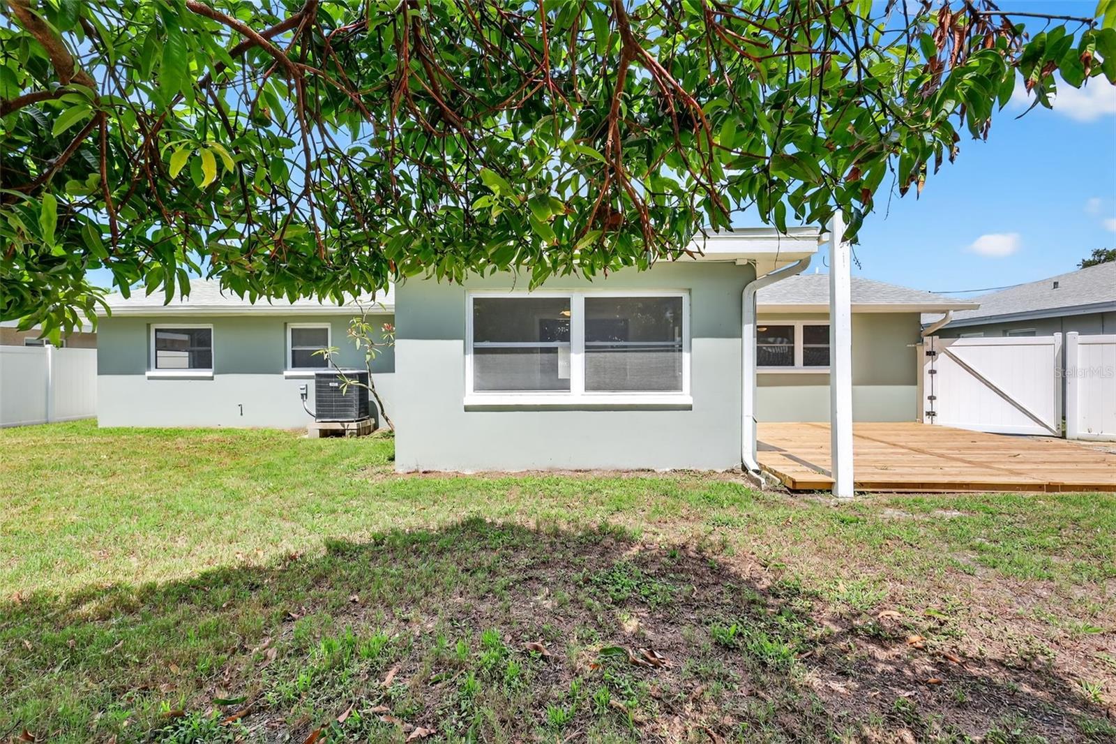 2175 EDYTHE DR — photo 36