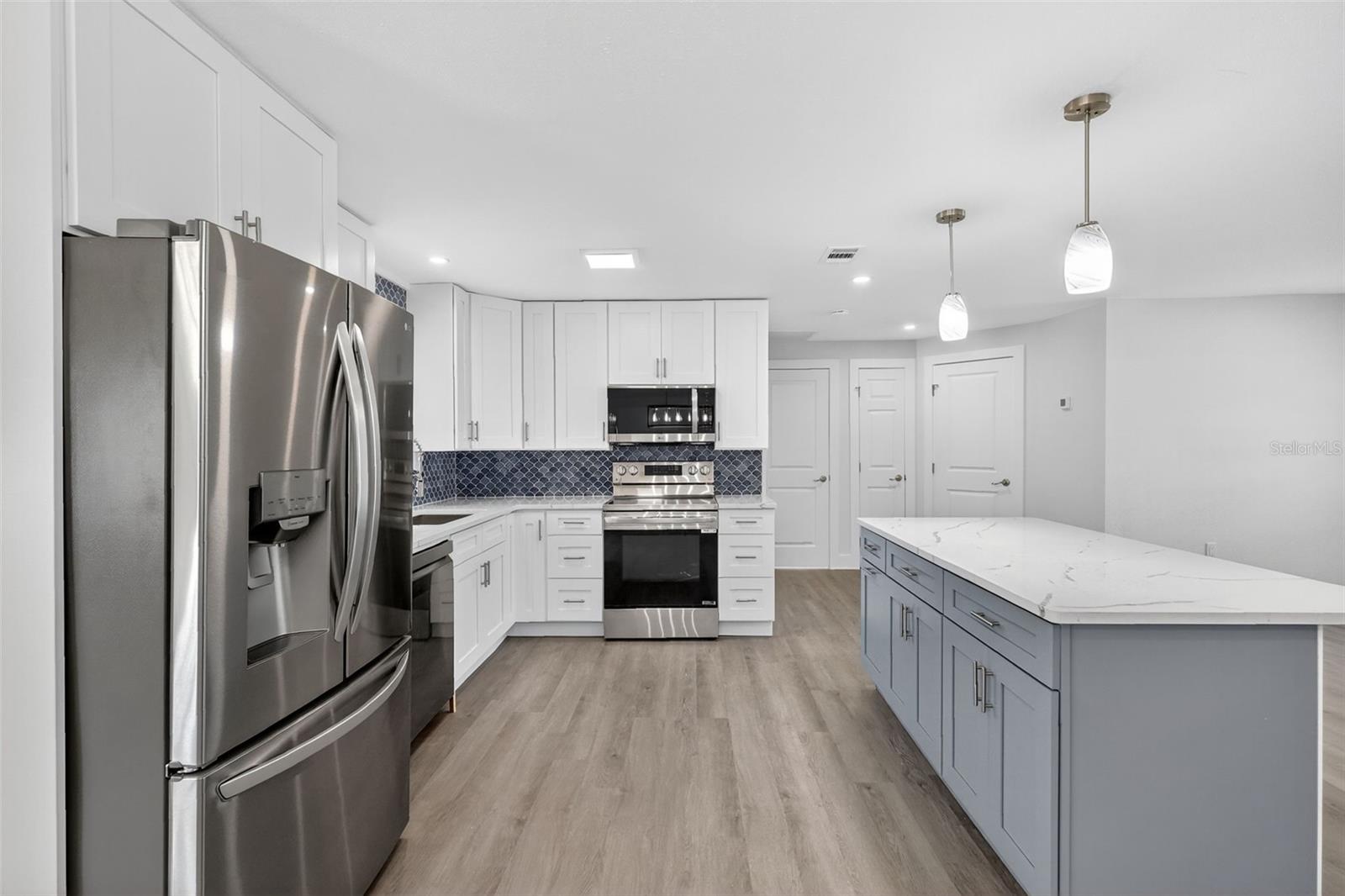 2175 EDYTHE DR — photo 11