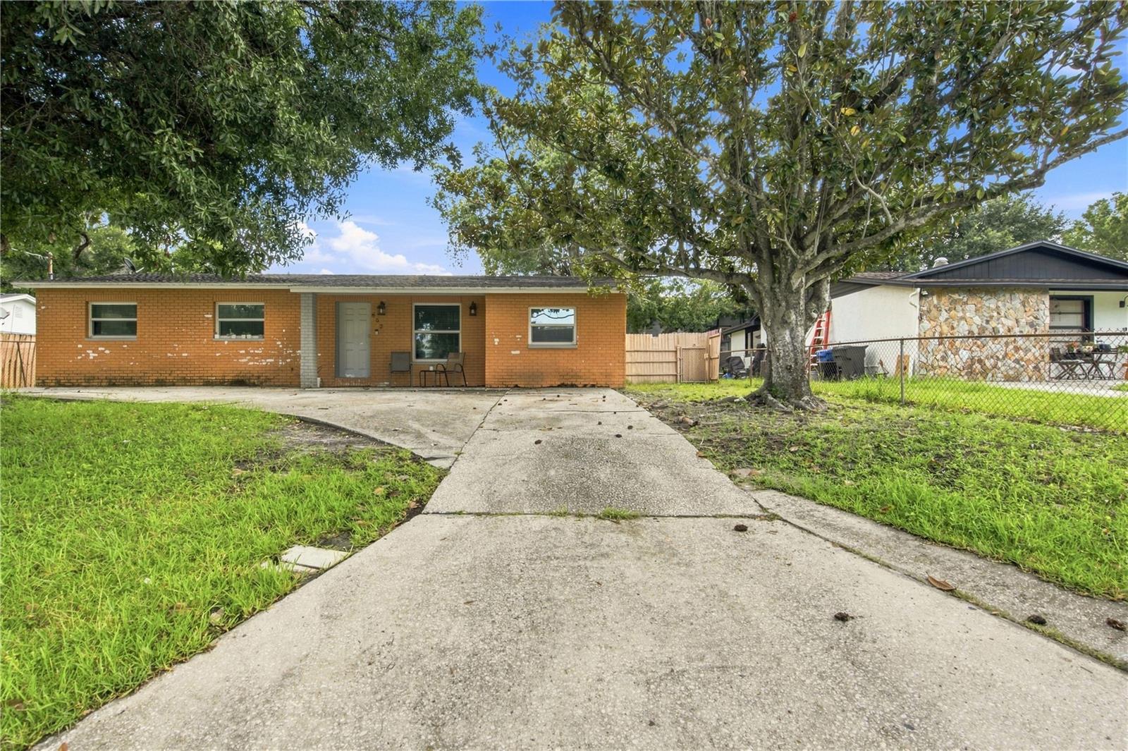 802 PAPAYA DR — photo 11