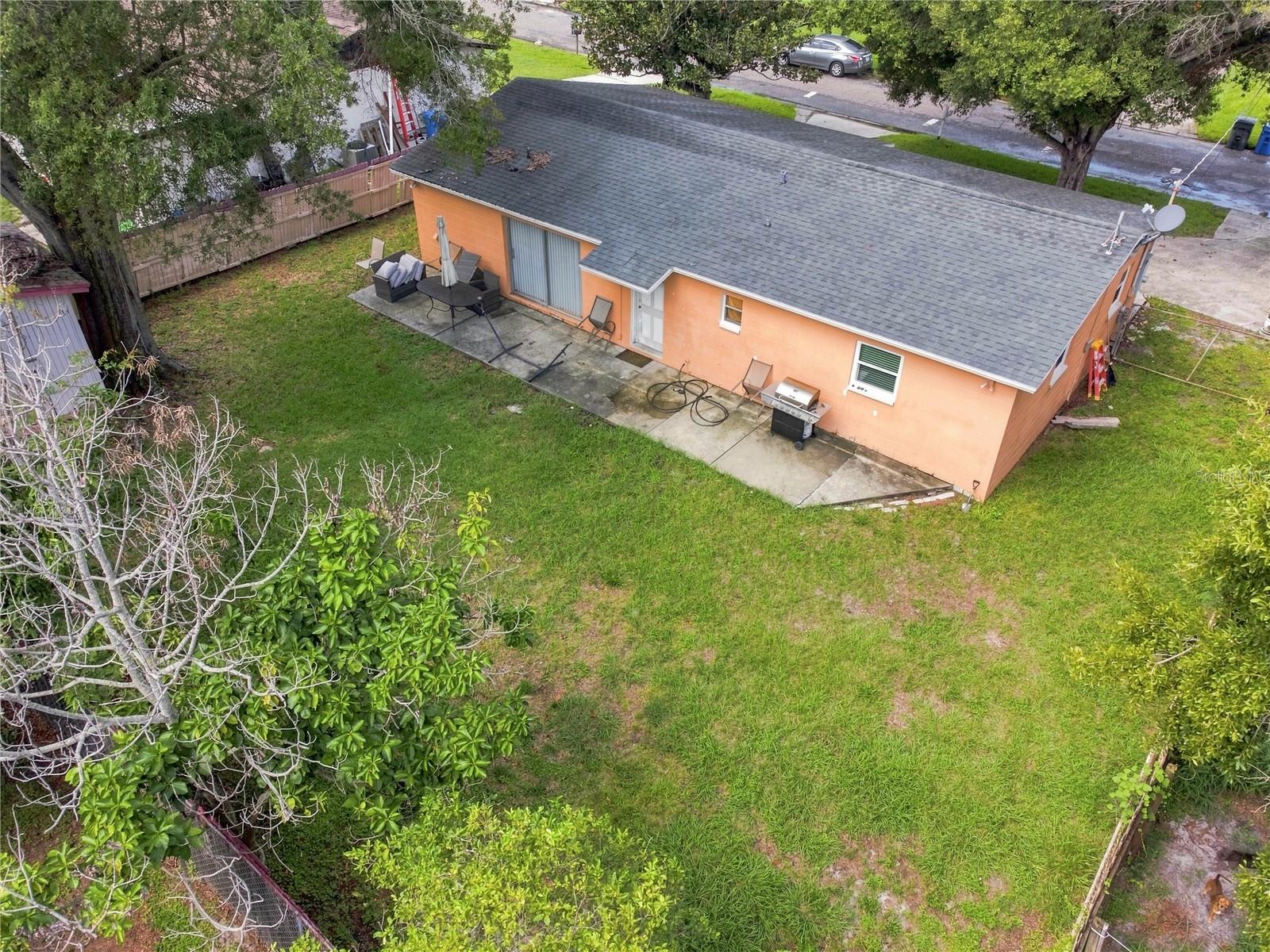 802 PAPAYA DR — photo 3
