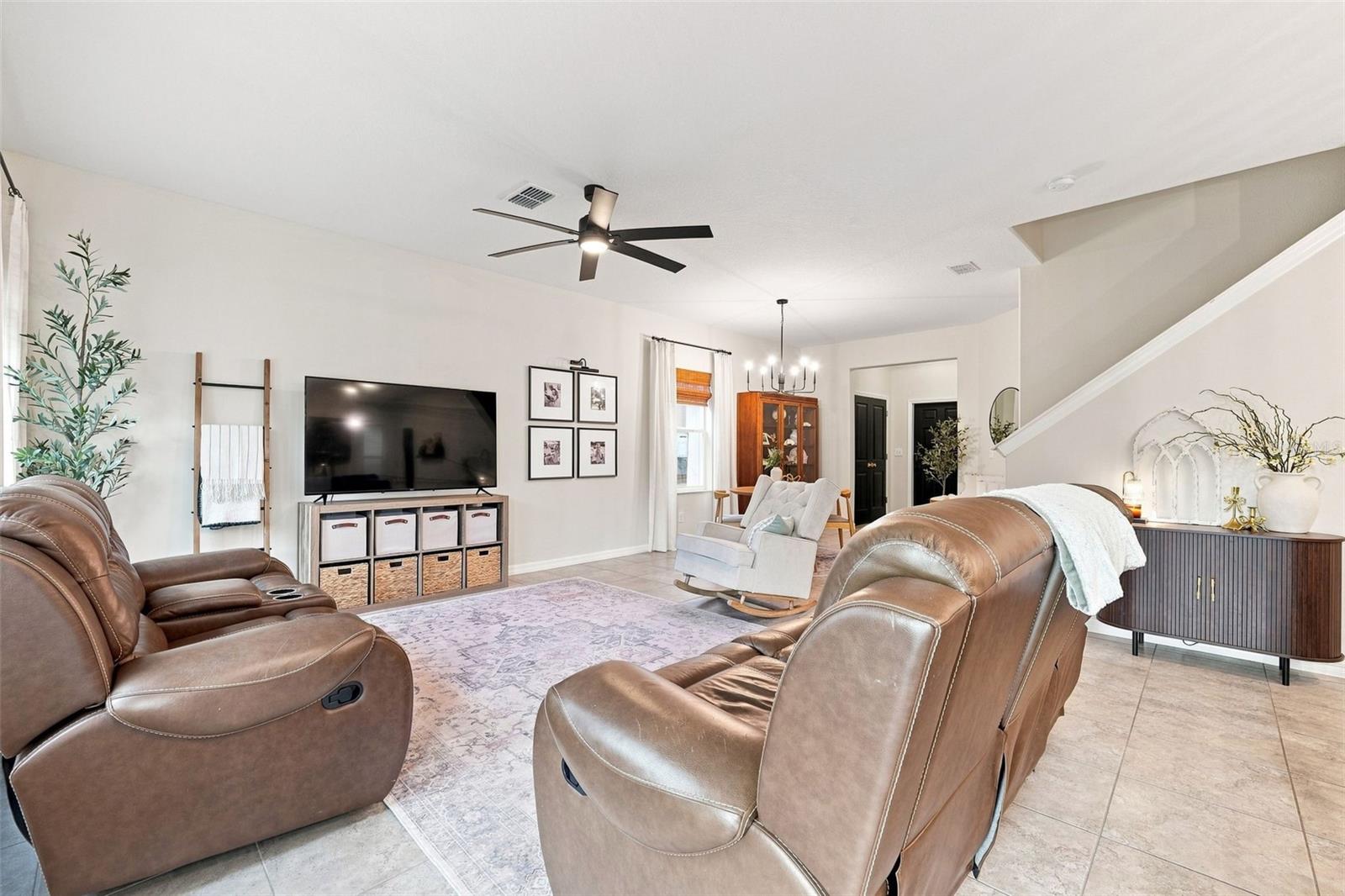 8096 SEAGARDEN LN — photo 9